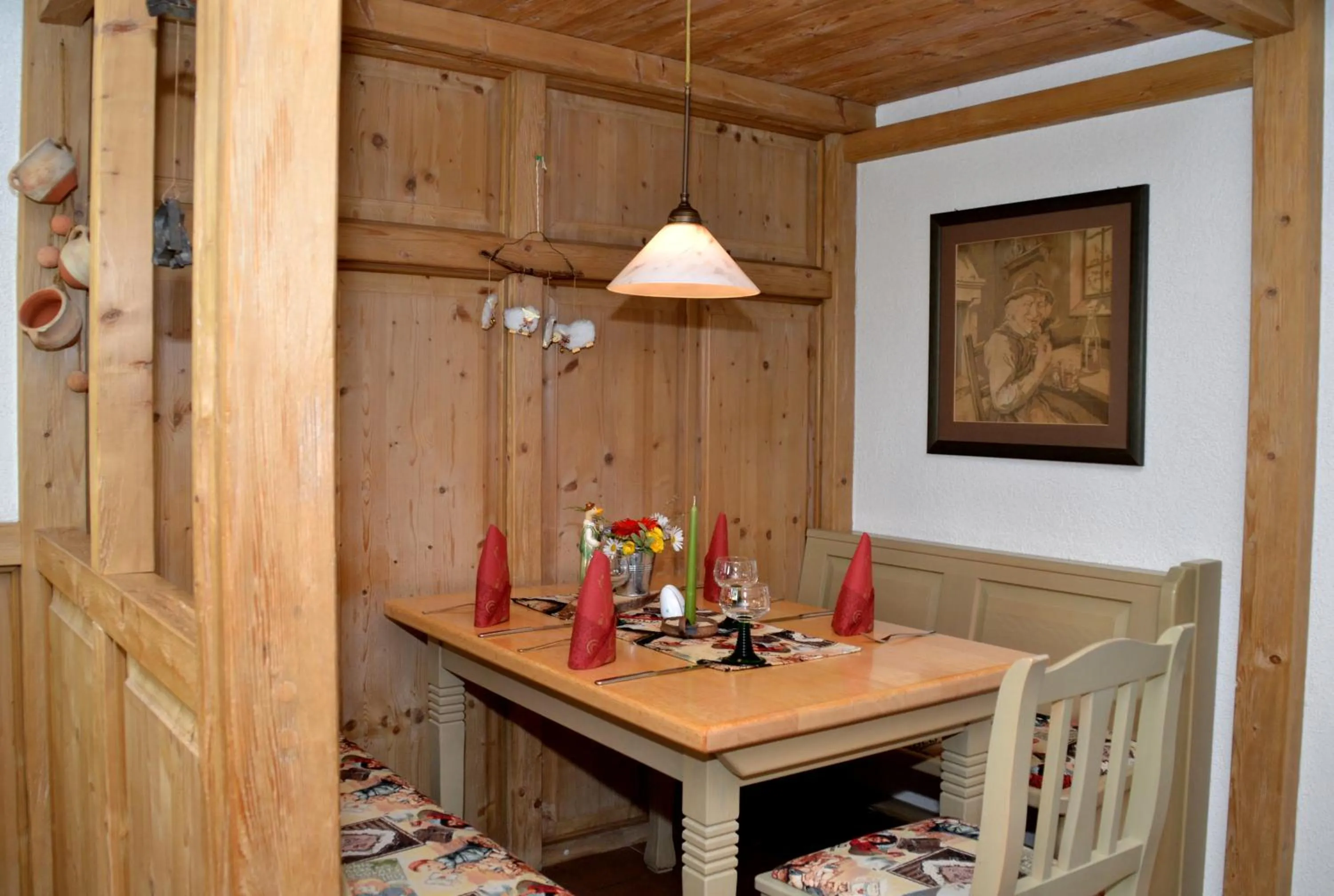 Restaurant/places to eat in Parkhotel Helene