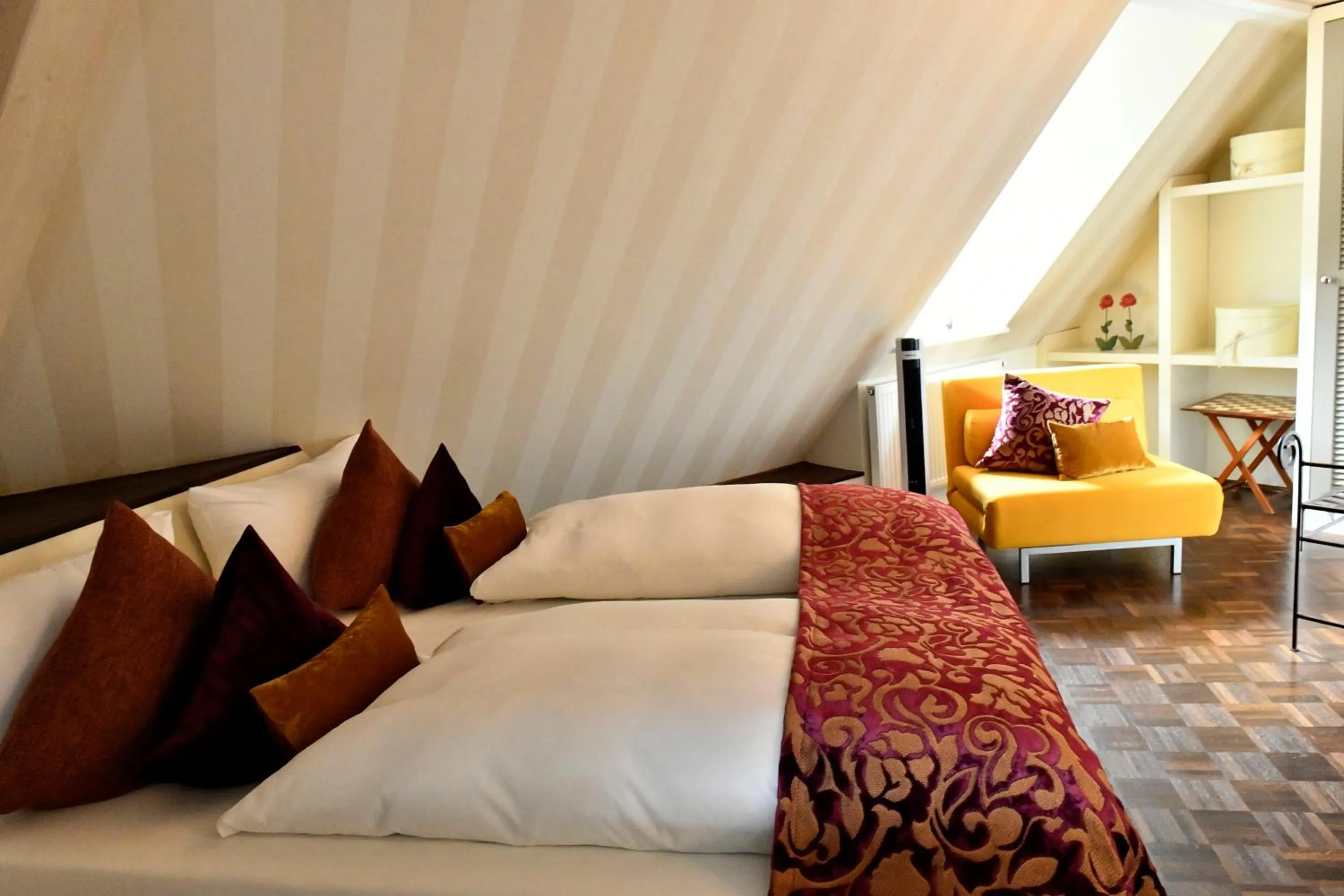 Bed in Villa Mittermeier, Hotellerie & Restaurant