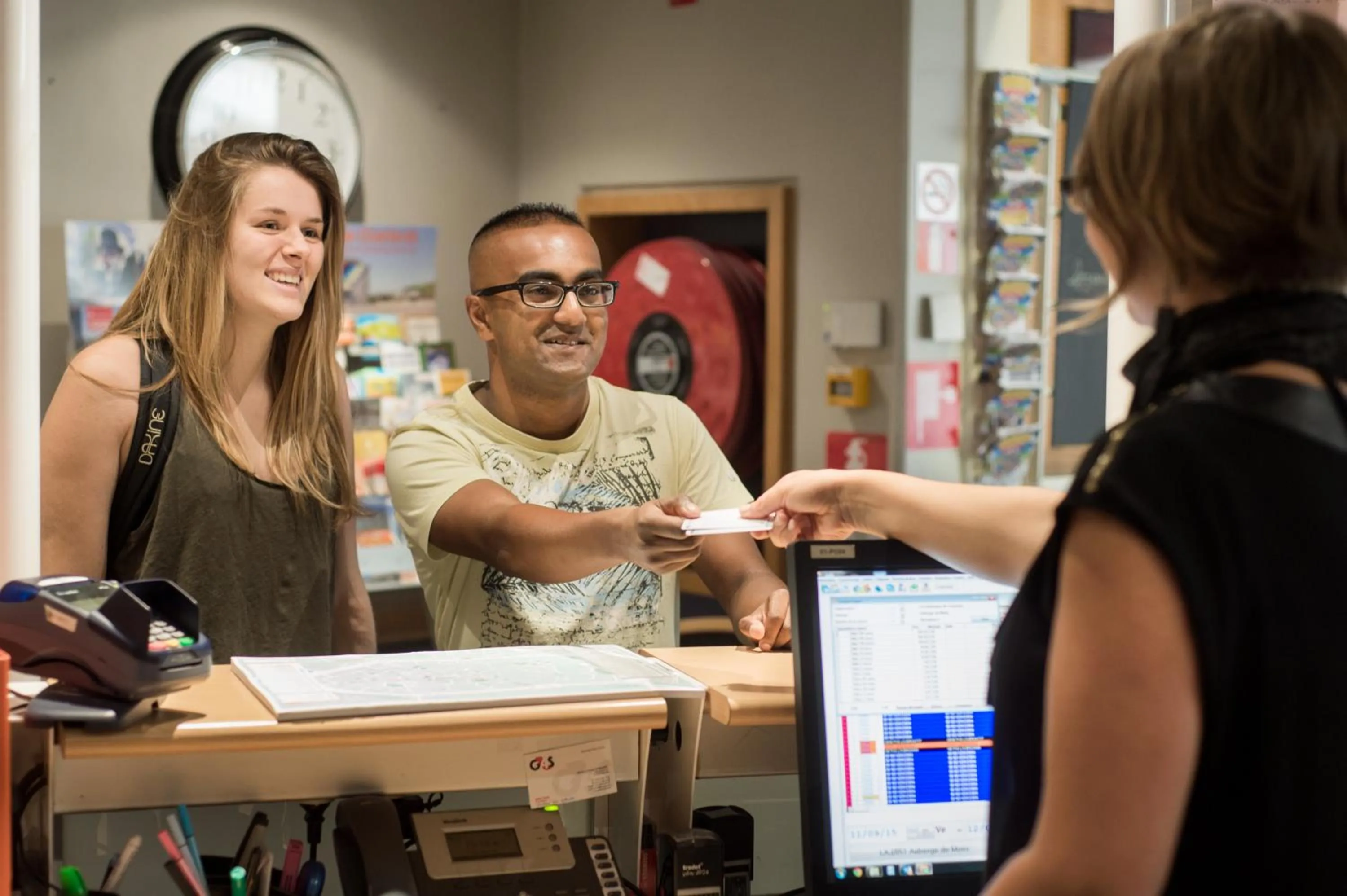 Staff in Auberge de Jeunesse de Mons