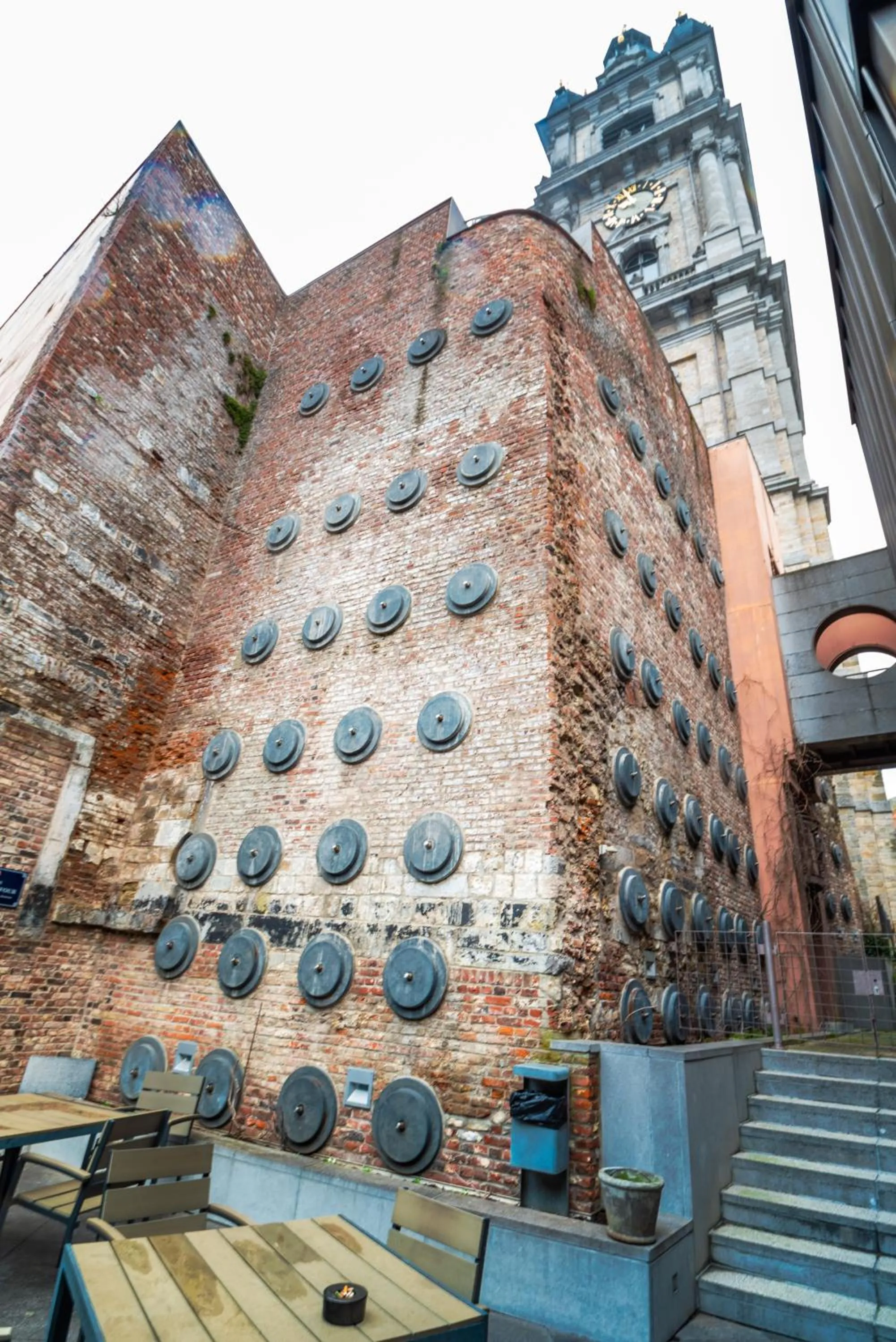 Property building in Auberge de Jeunesse de Mons