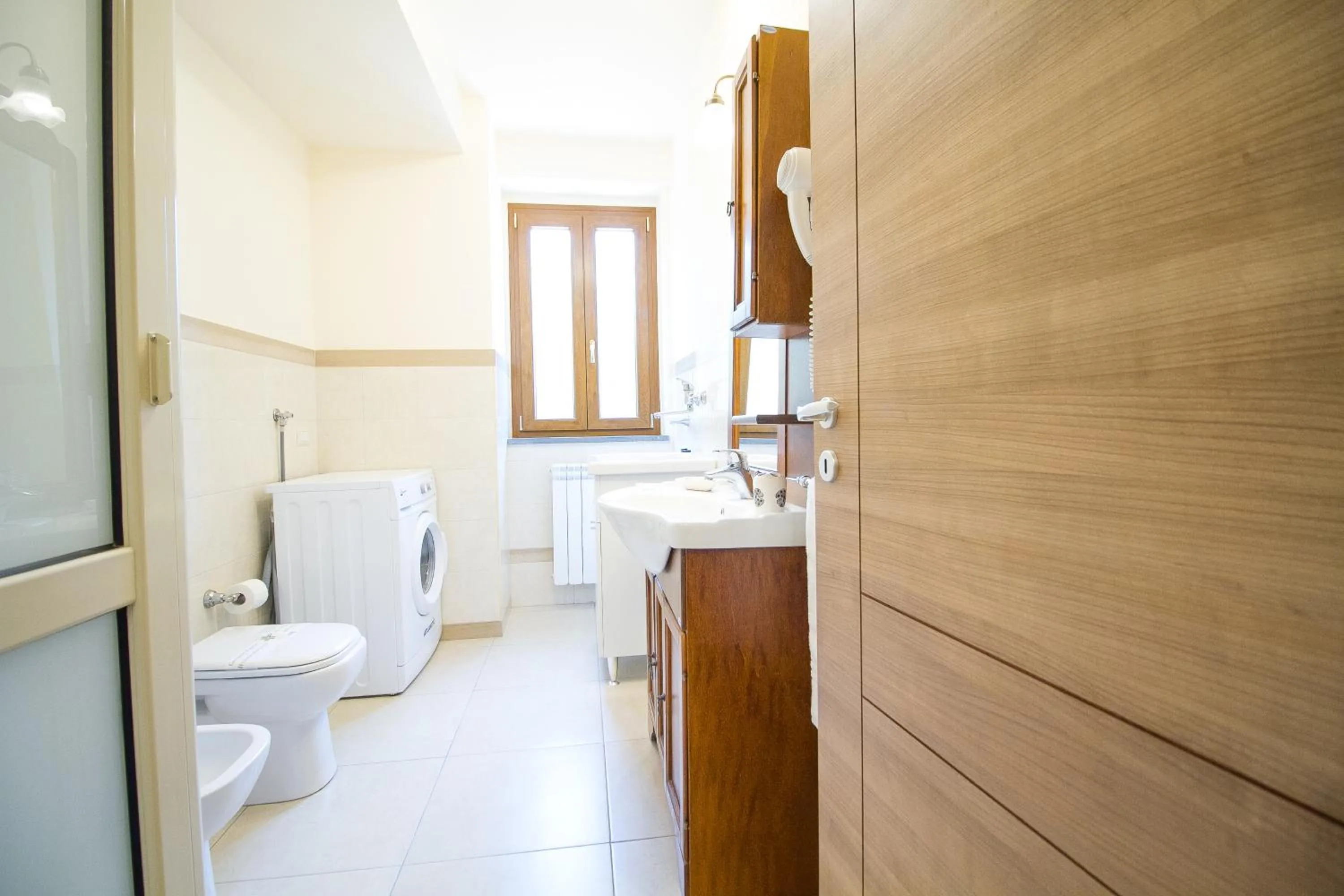 Bathroom in Etna Royal View
