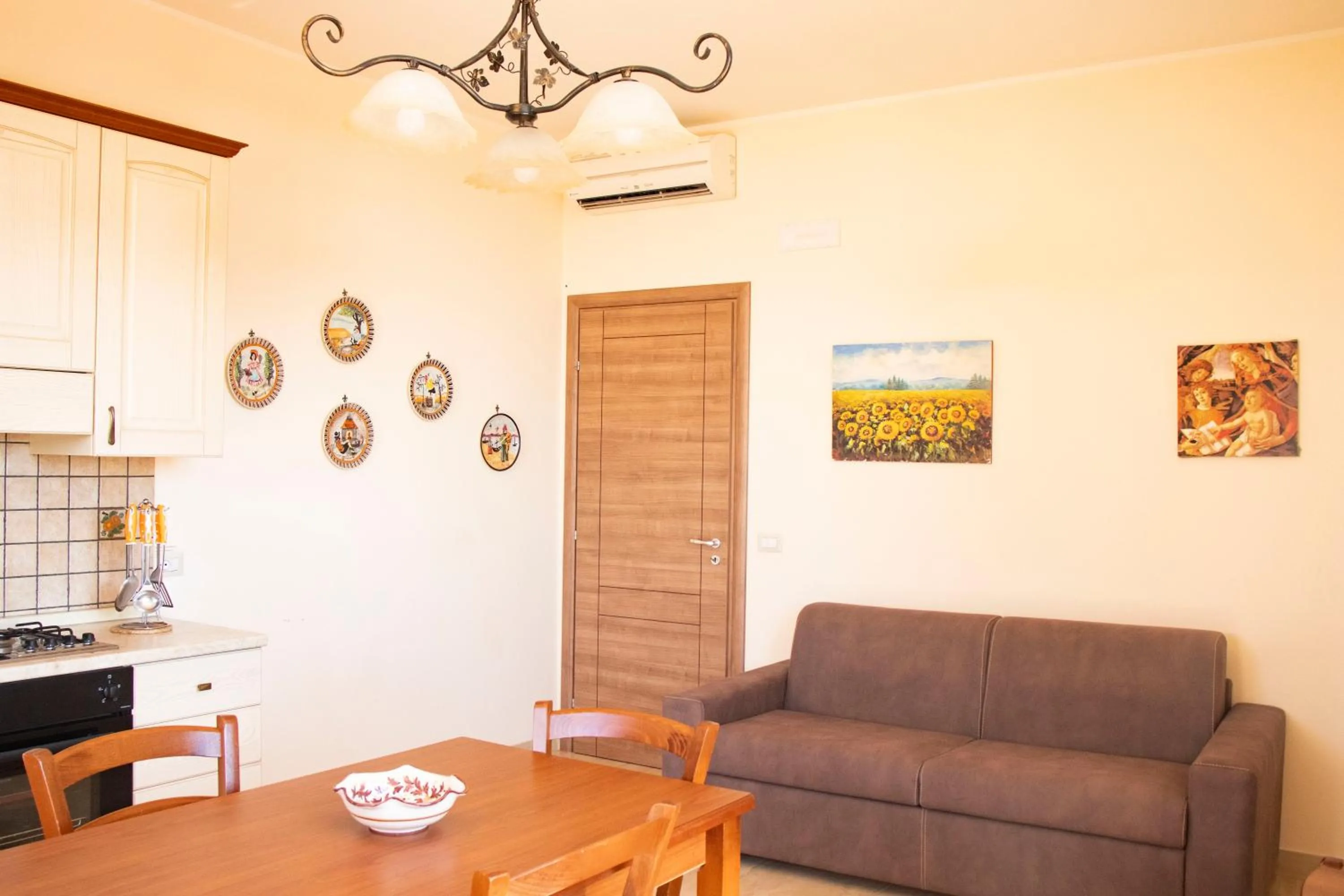 Kitchen or kitchenette in Etna Royal View