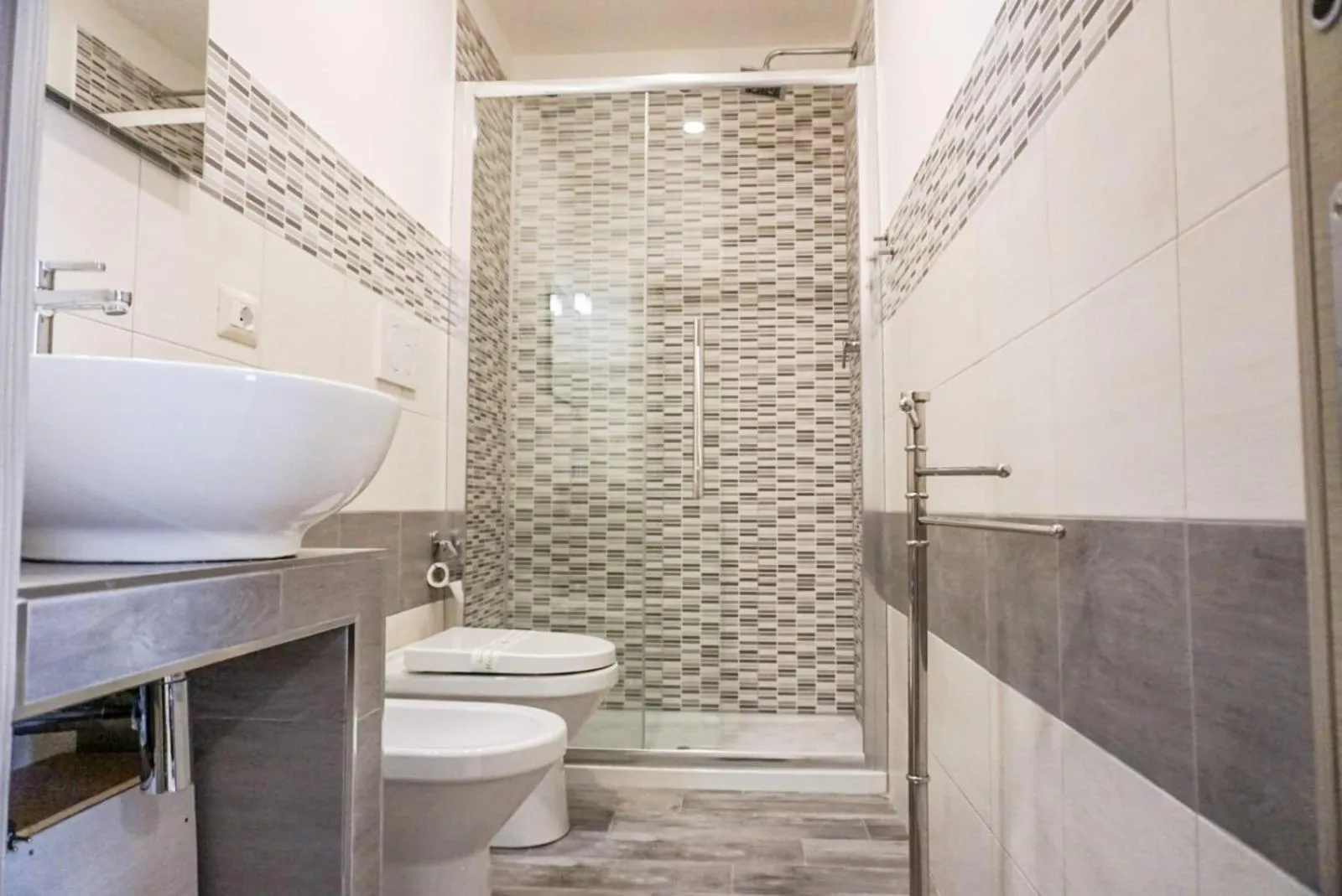 Shower in B&B IL BASTIONE