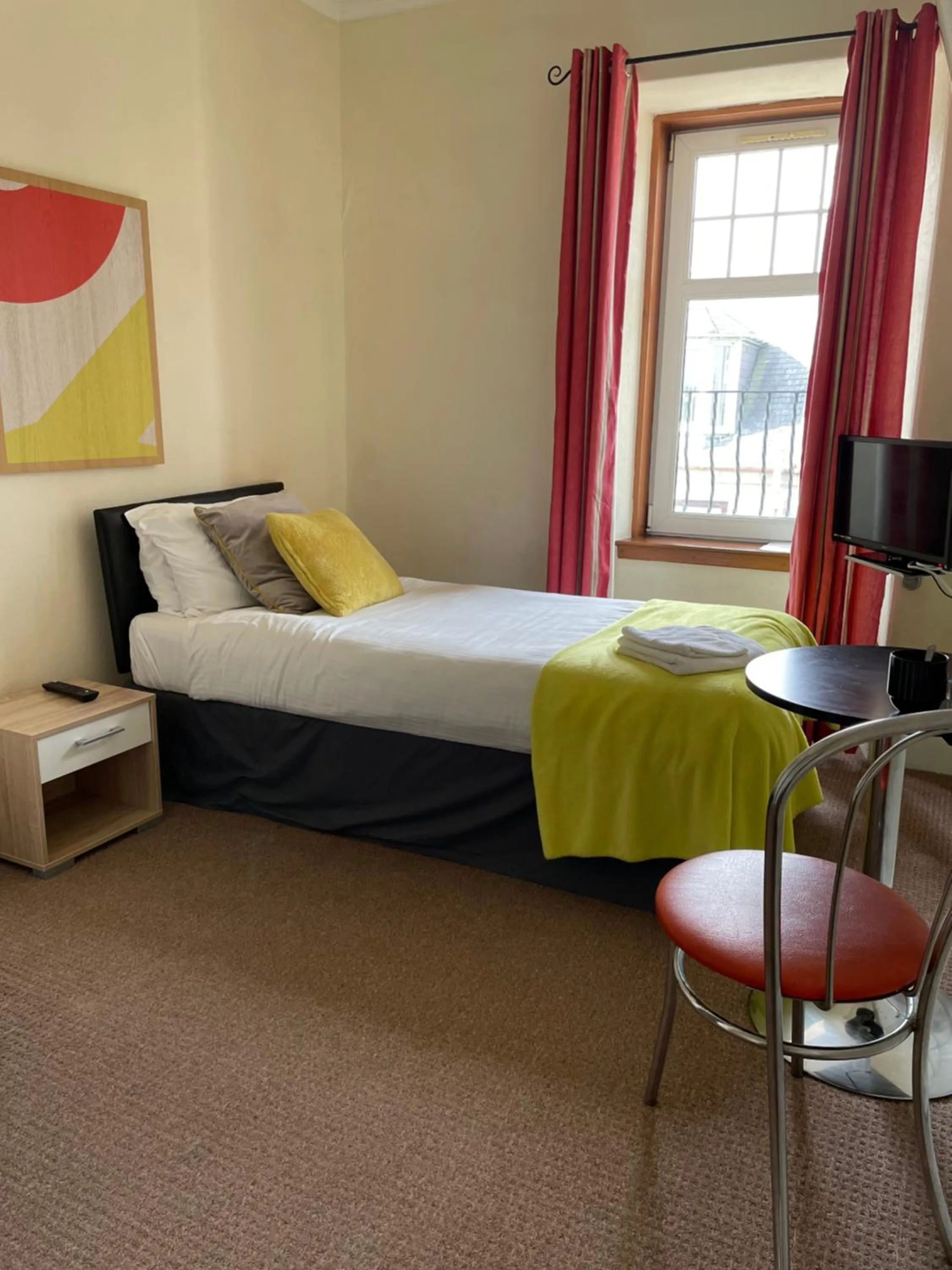 Bed in The Banks Of Ury