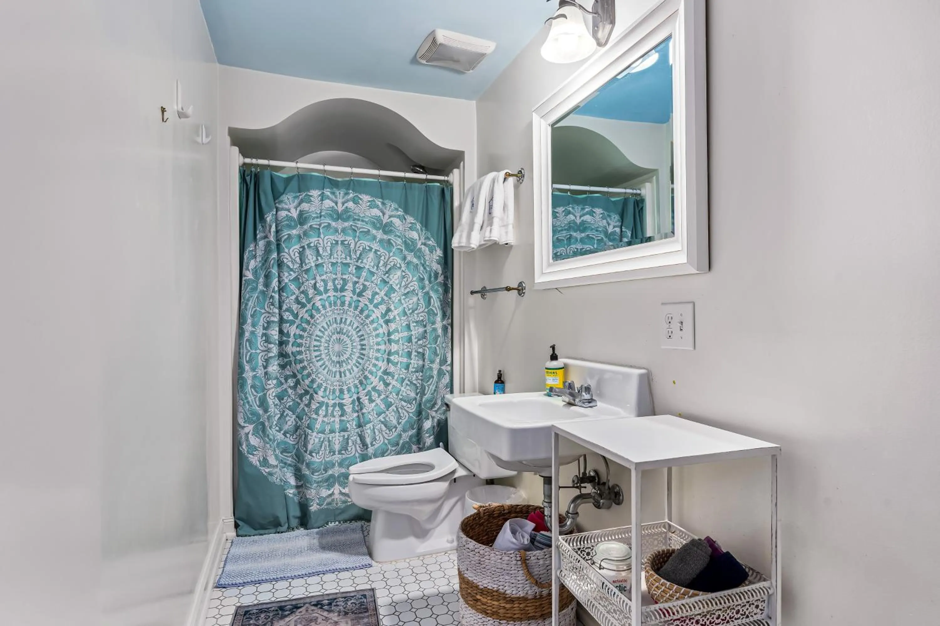 Bathroom in Birmingham Tree House