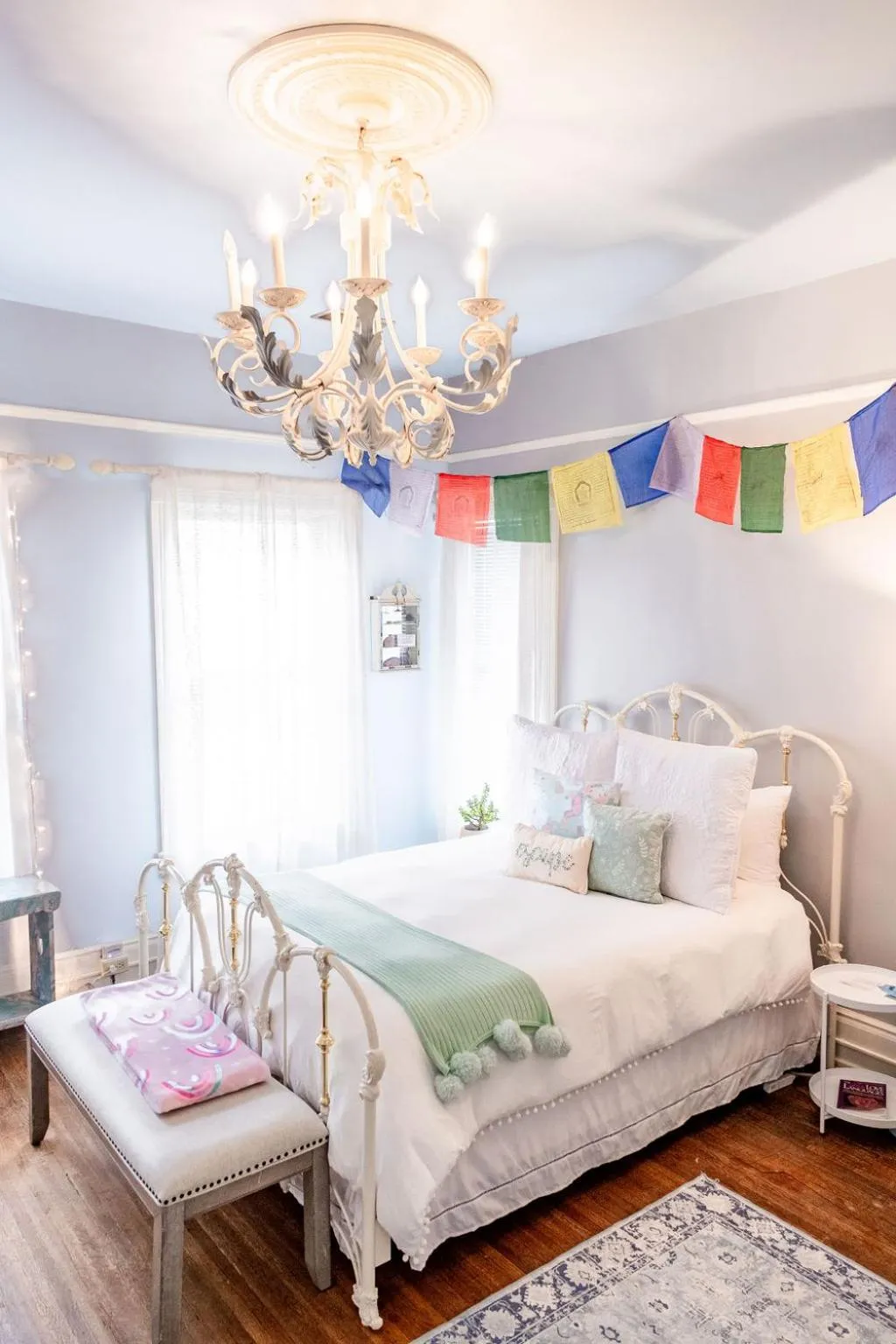 Bed in Birmingham Tree House