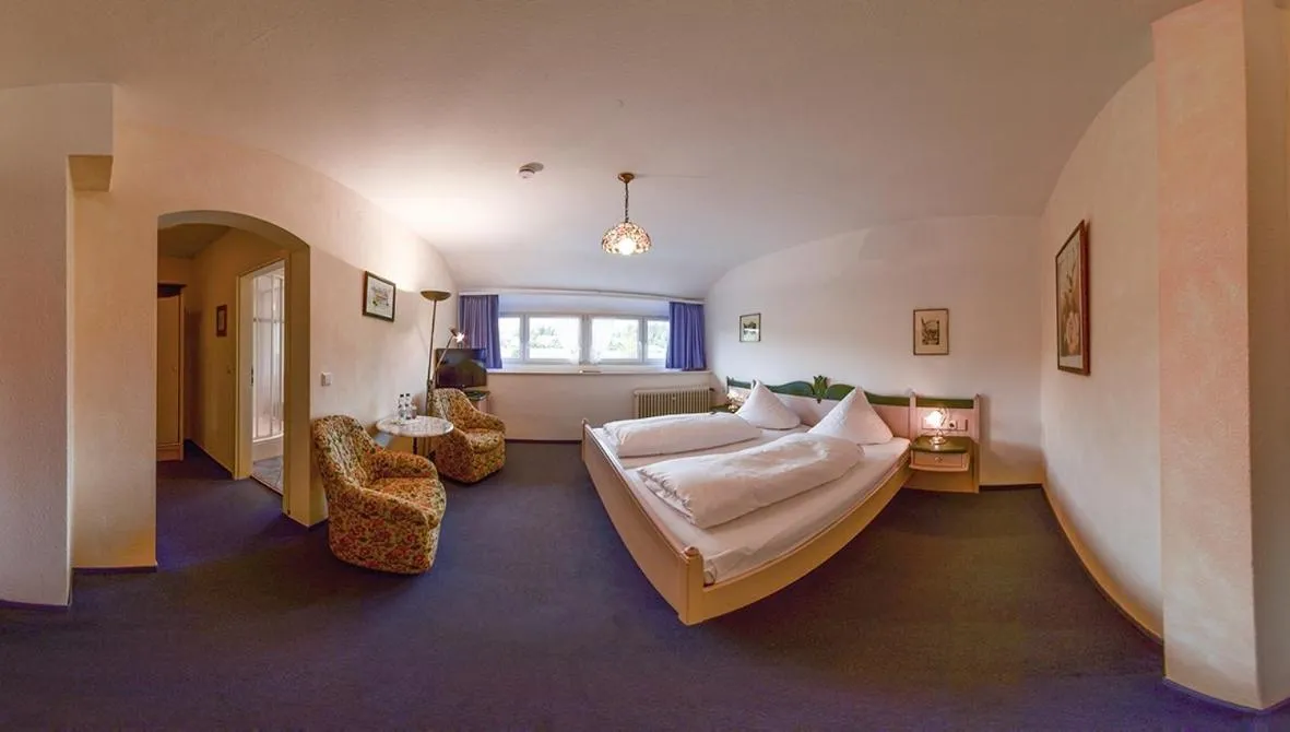 Bed in Hotel Hirschen