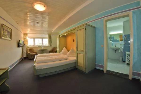 Bed in Hotel Hirschen