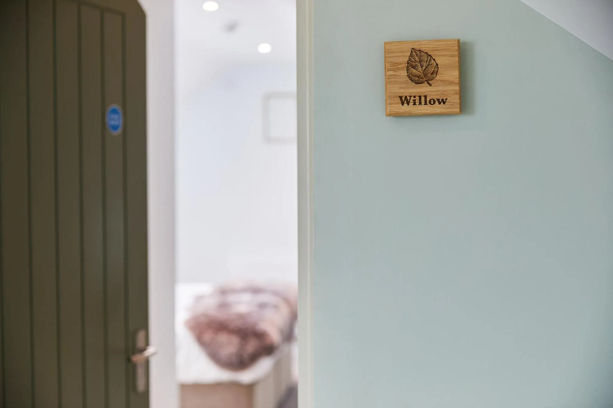 Logo/Certificate/Sign in The Lime Tree Inn