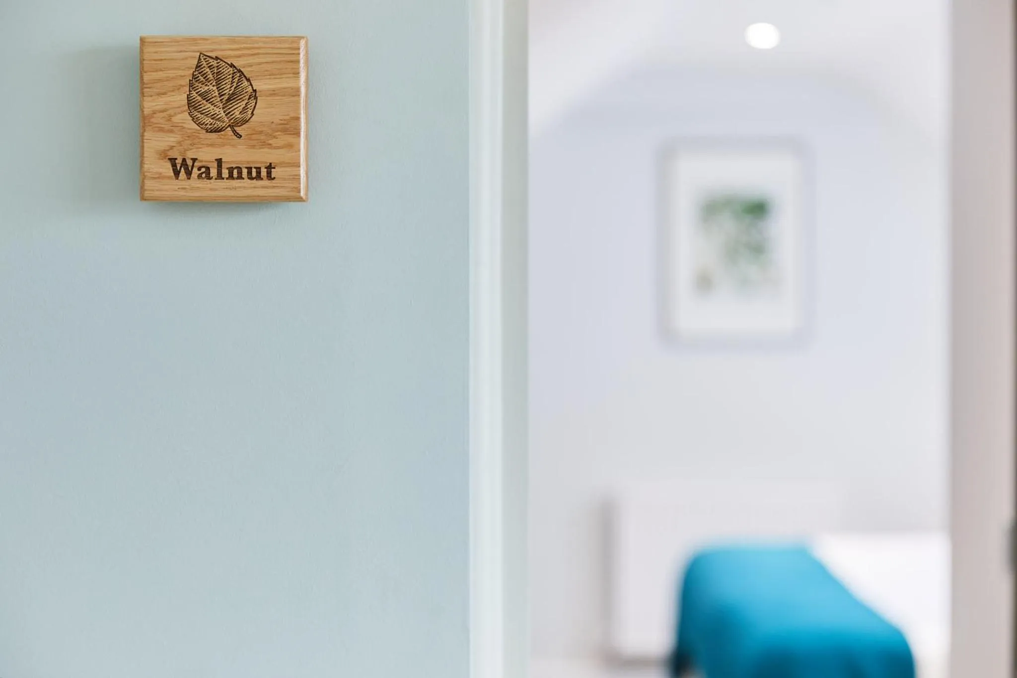 Logo/Certificate/Sign in The Lime Tree Inn