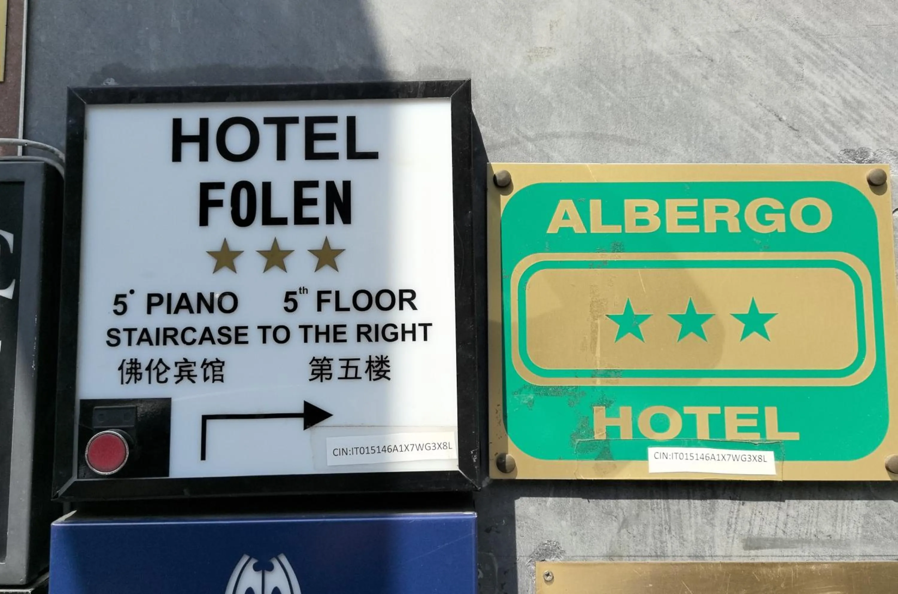 Property logo or sign in Hotel Folen