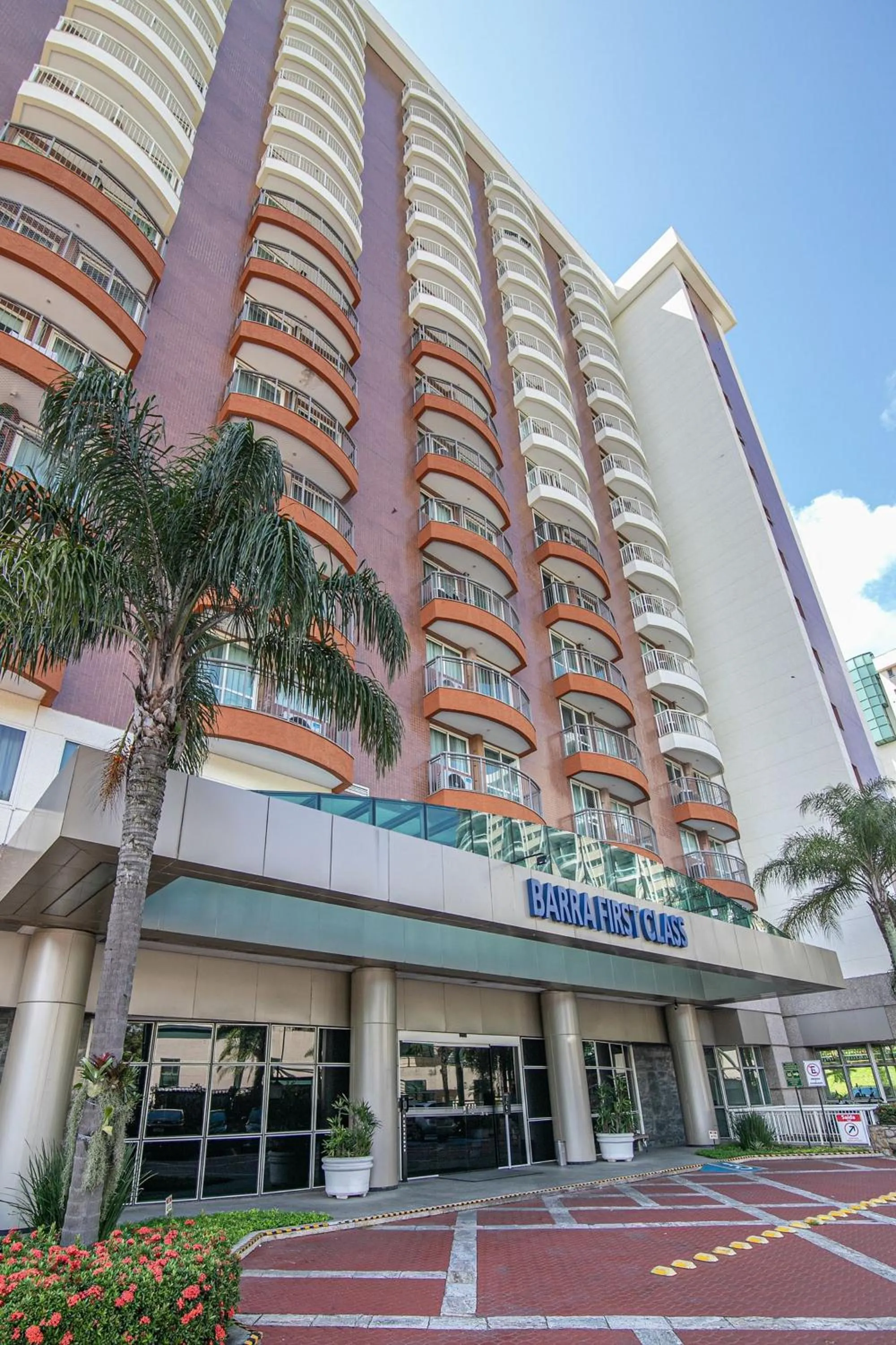 Property building in Flat Barra First