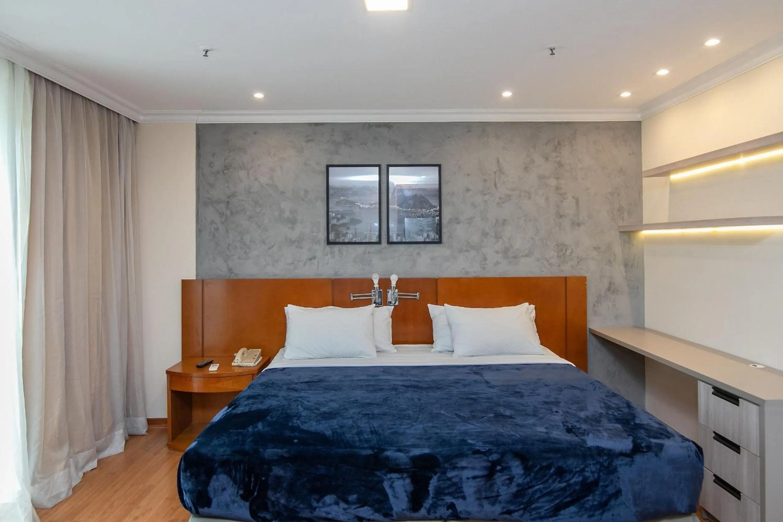 Bedroom, Bed in Flat Barra First