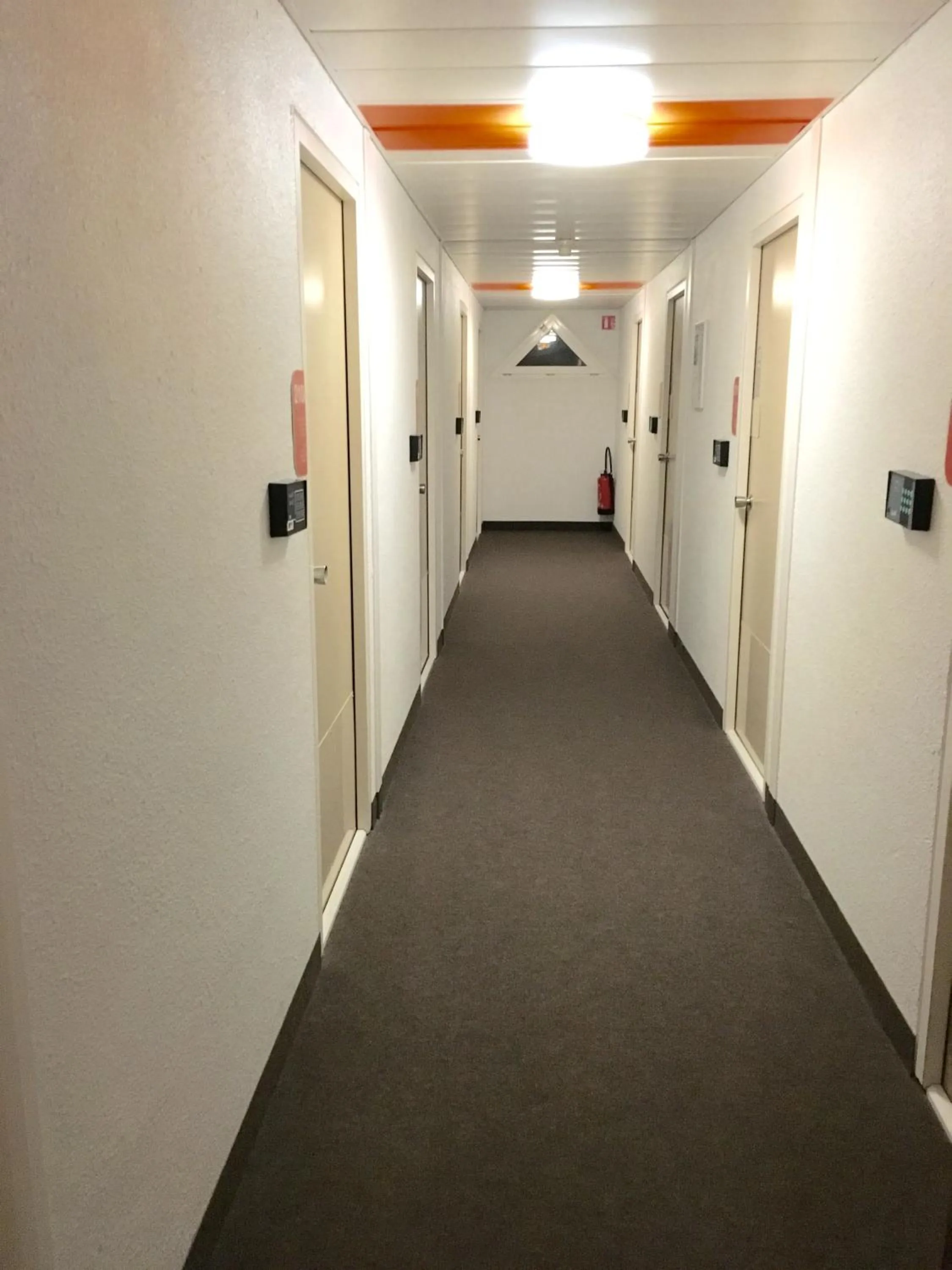 Property building in UNISOTEL ex hotelF1 Saint Brieuc