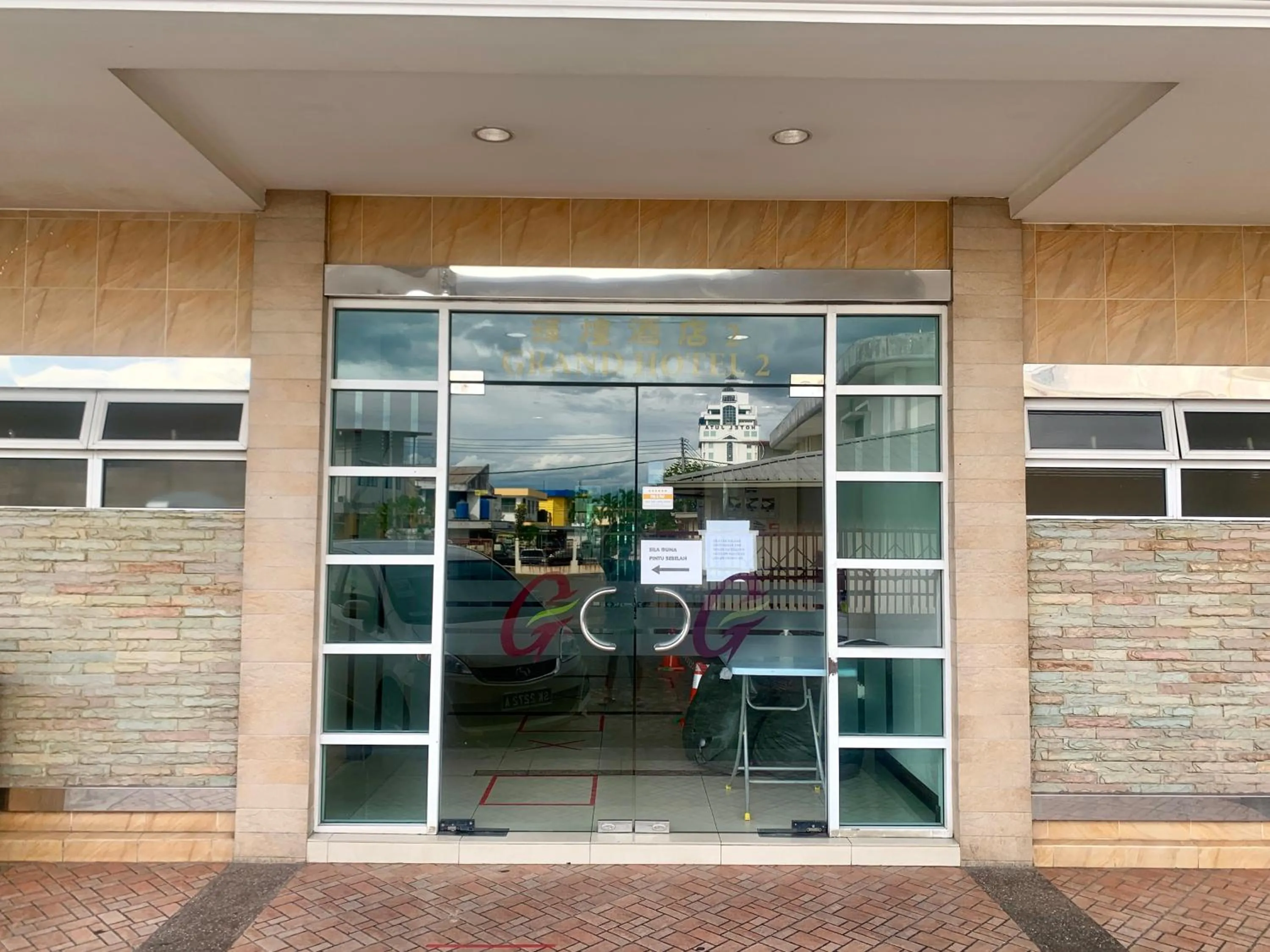 Property building in Grand Hotel 2