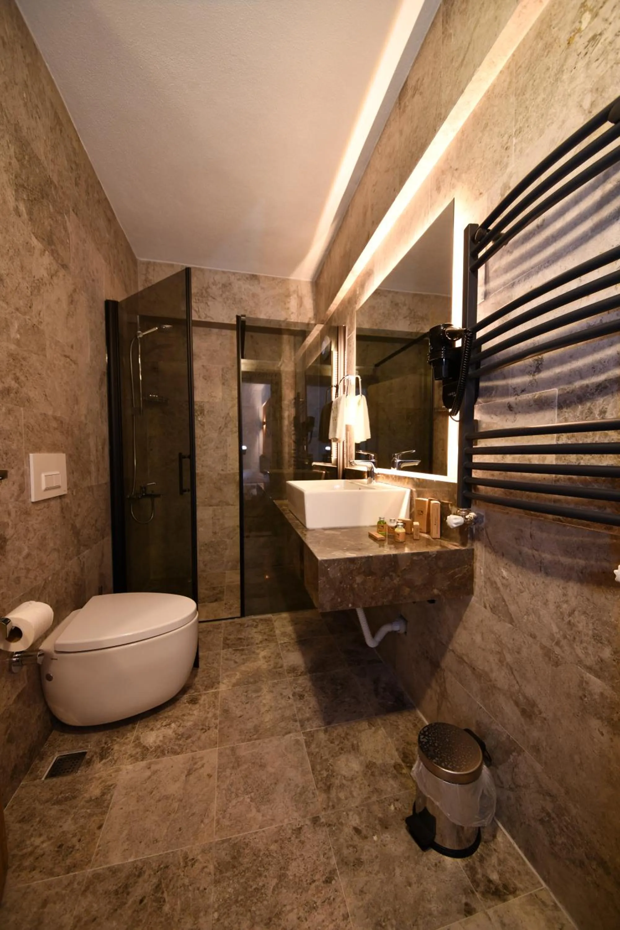 Shower in 1774 Kazdağı Termal Otel