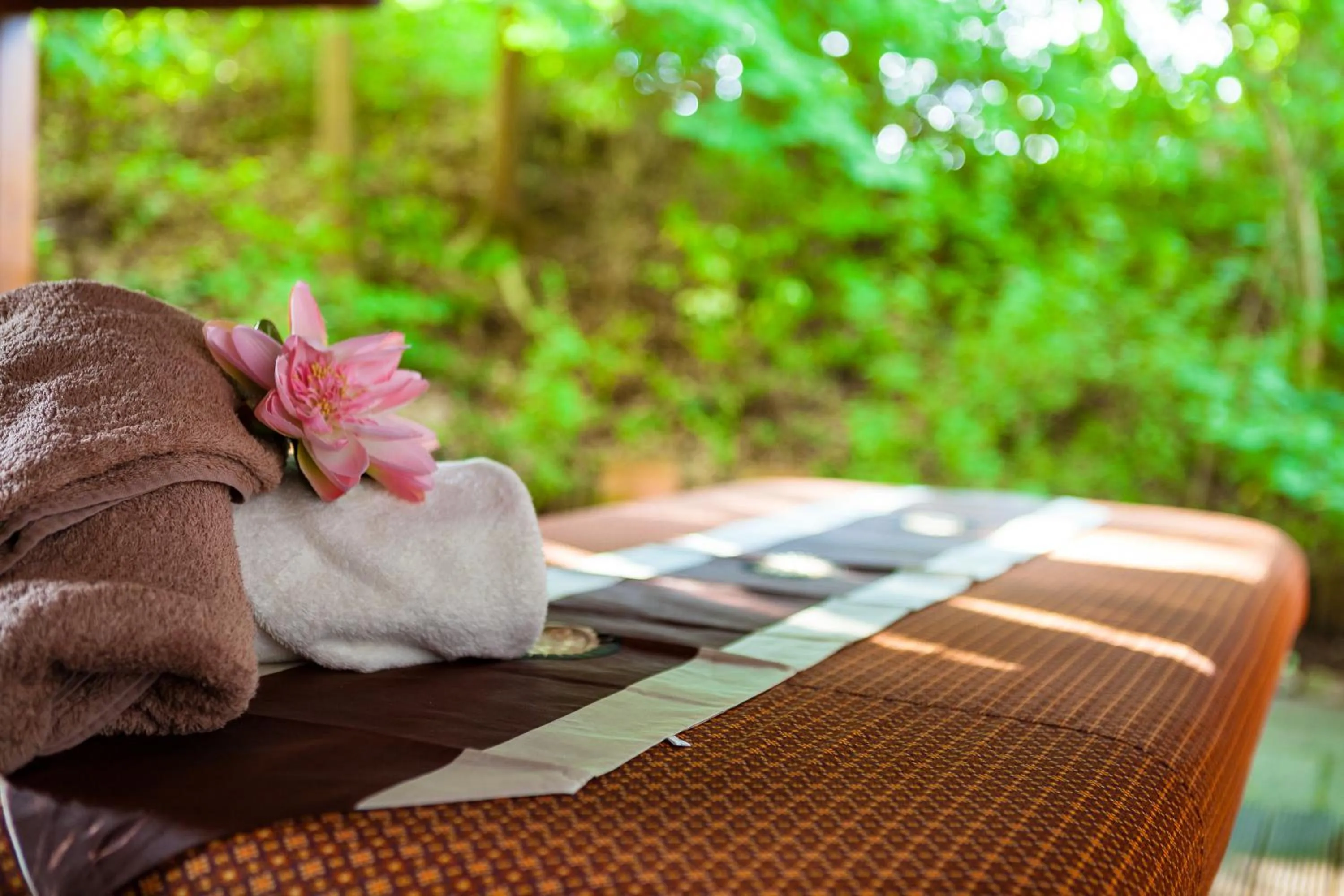 Massage in Hotelpark der Westerwald Treff