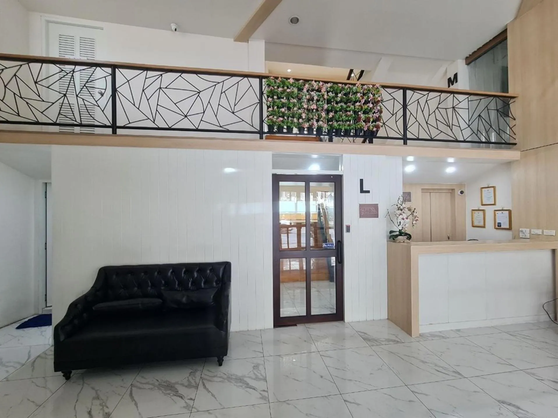 Seating area in El Huq