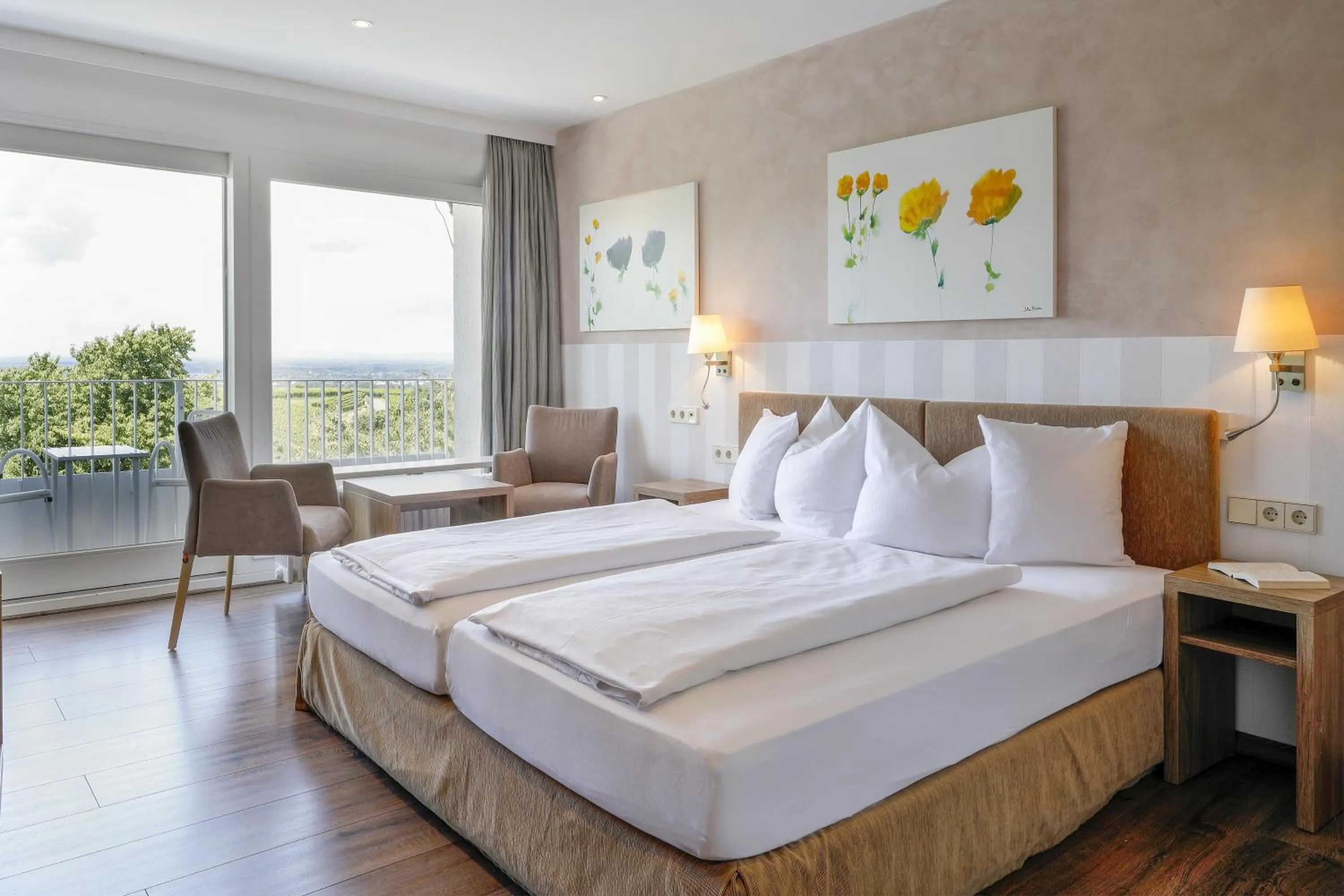 Balcony/Terrace, Bed in Hotel Rebenhof