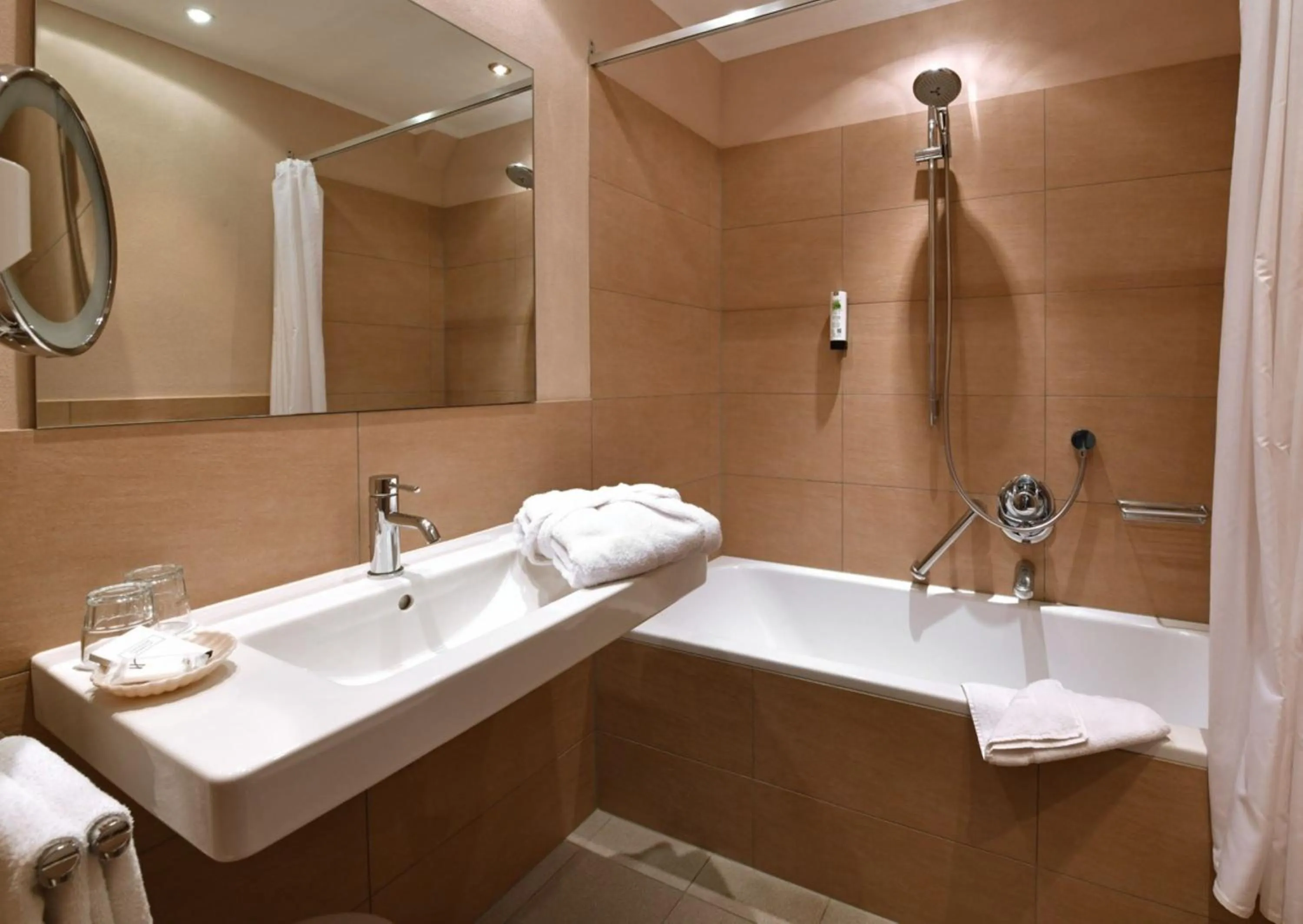 Bathroom in Hotel Rebenhof