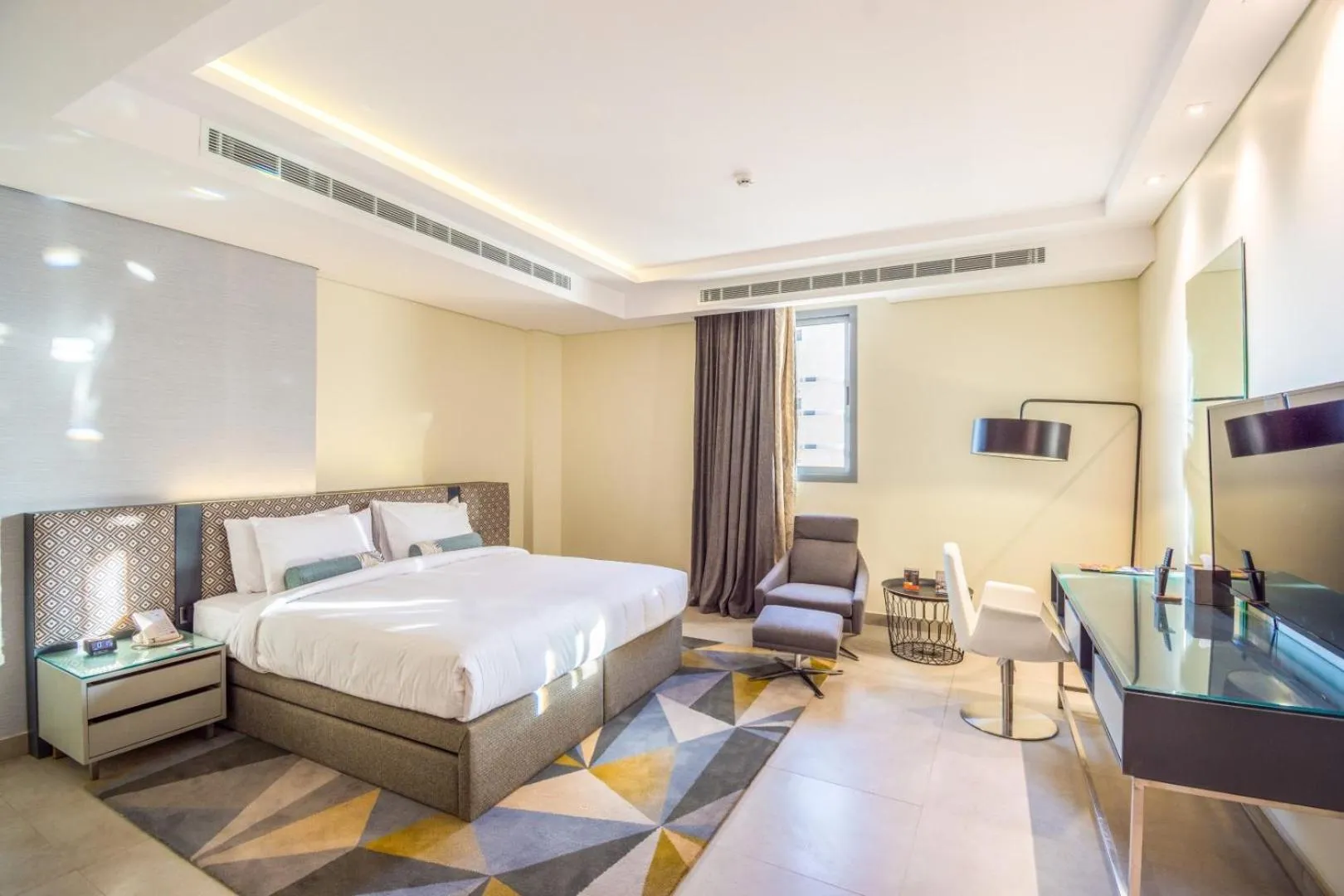 Bedroom, Bed in Ewaa Express Hotel - Tabuk