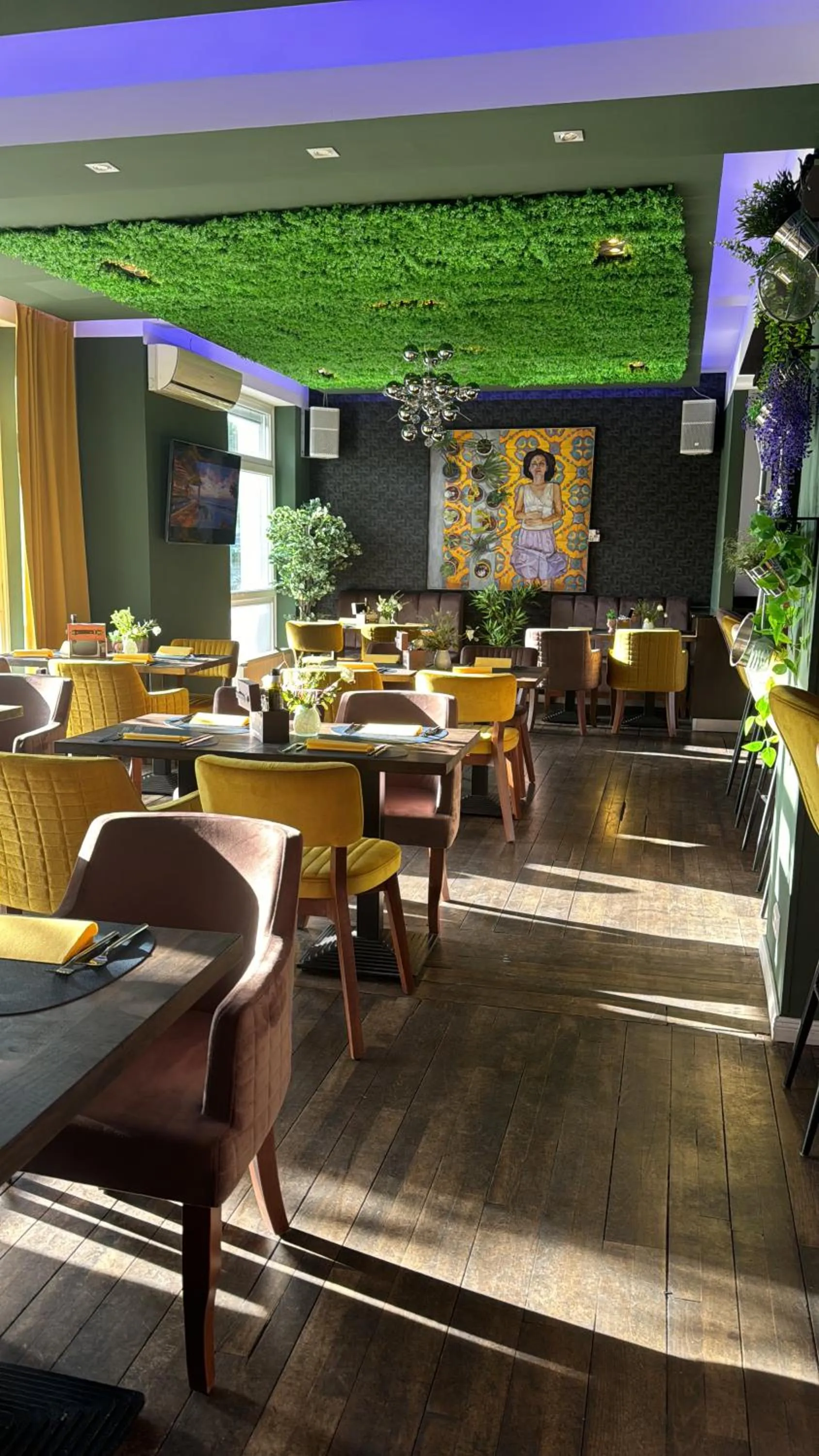 Restaurant/places to eat in Boutique Hotel VIVA CREATIVO