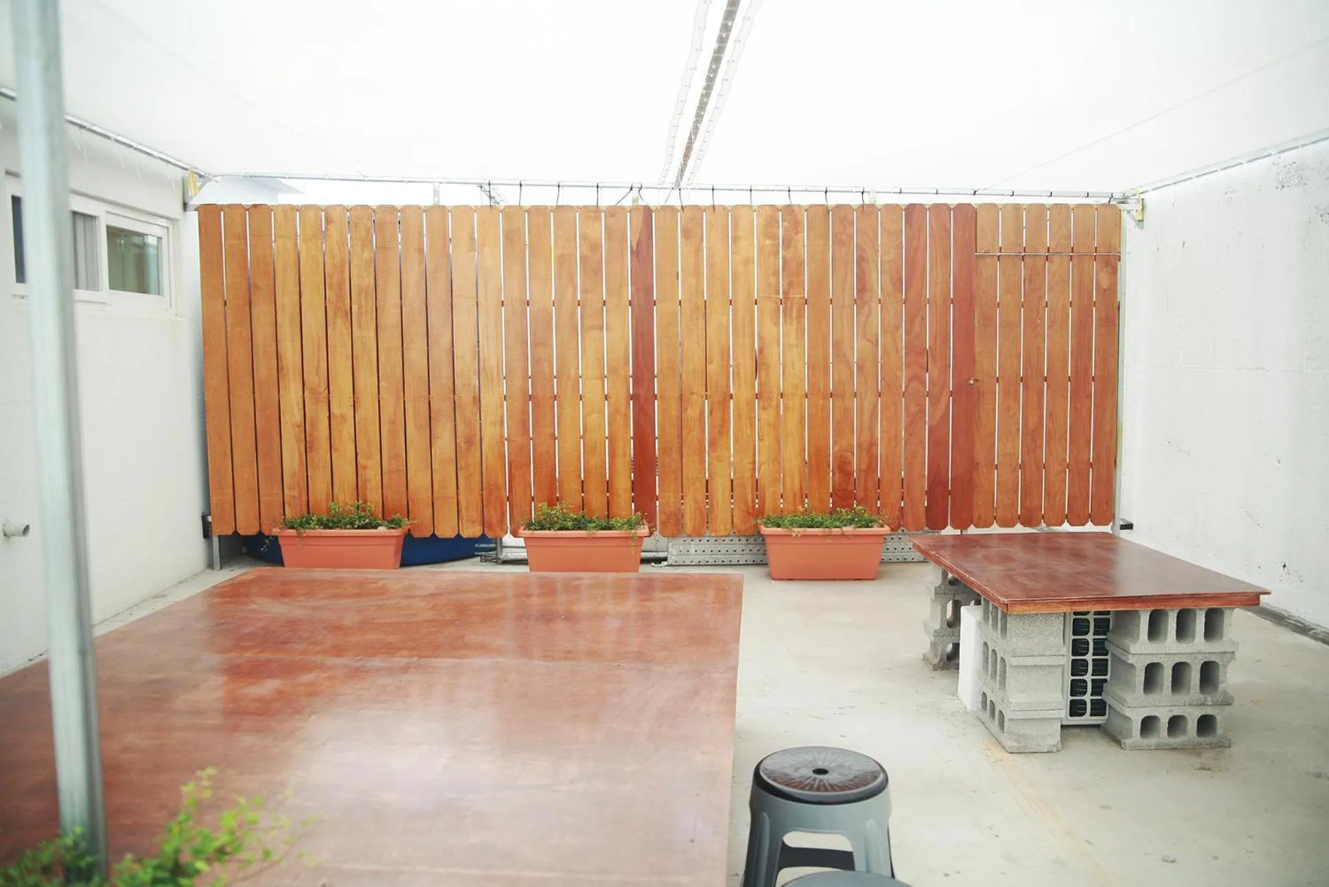 Property building in Minihotel Poongdaengi