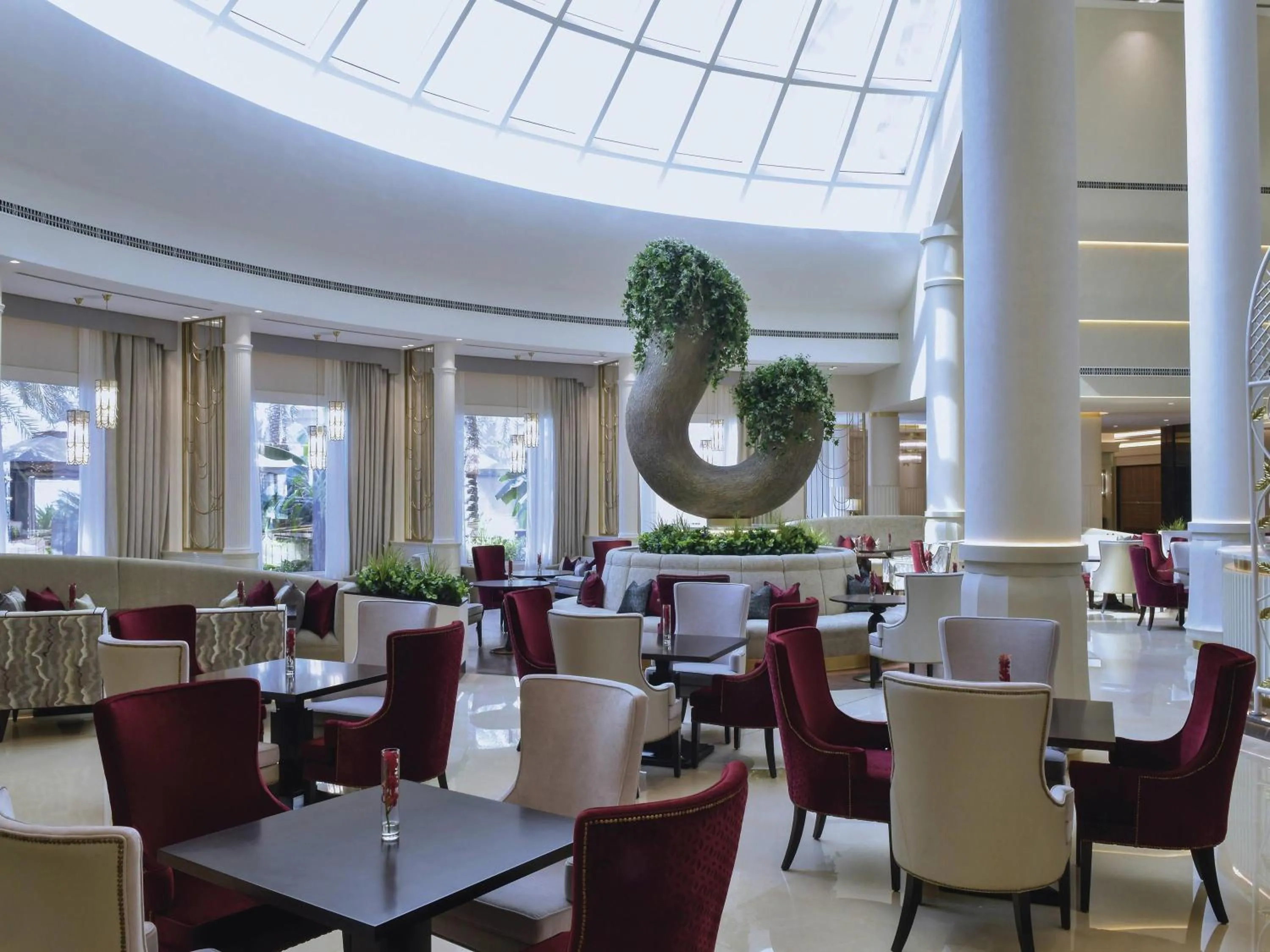Restaurant/places to eat in Mövenpick Hotel Bahrain