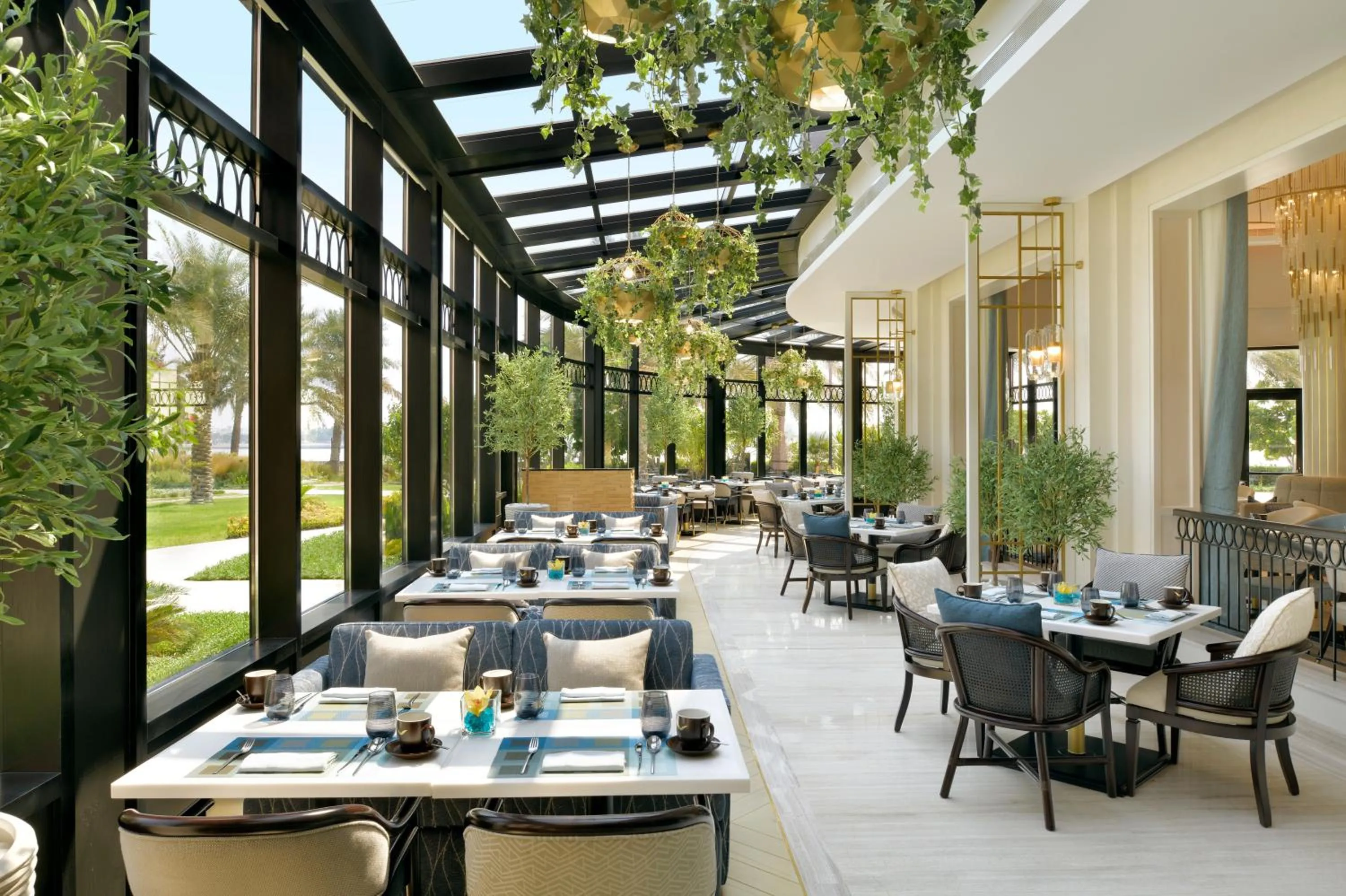 Restaurant/places to eat in Mövenpick Hotel Bahrain