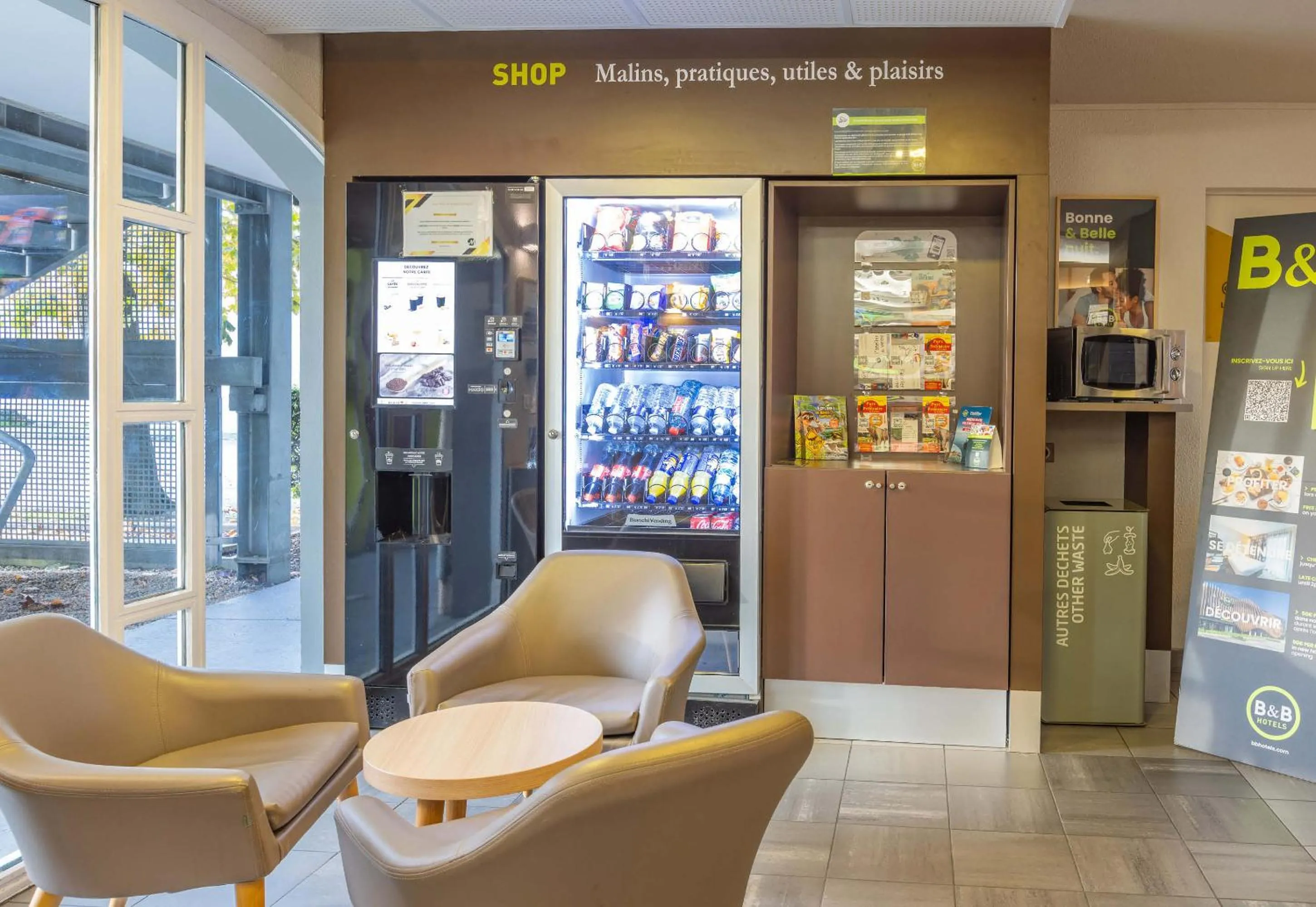 vending machine in B&B HOTEL Saint-Malo Centre