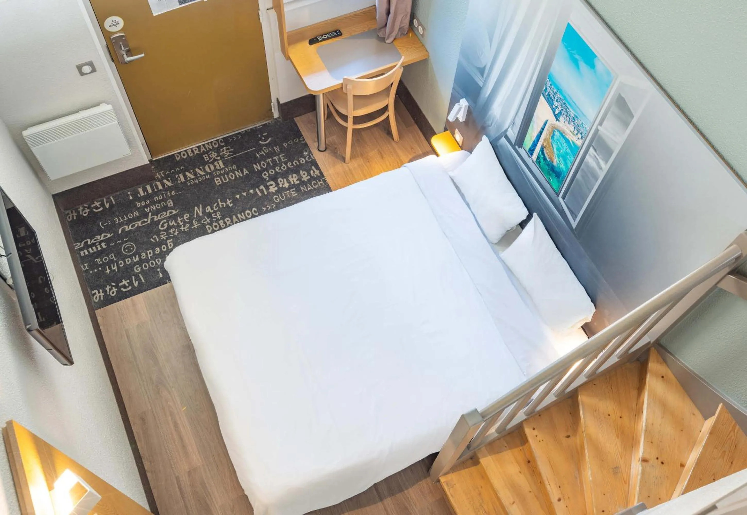 Bedroom, Bed in B&B HOTEL Saint-Malo Centre