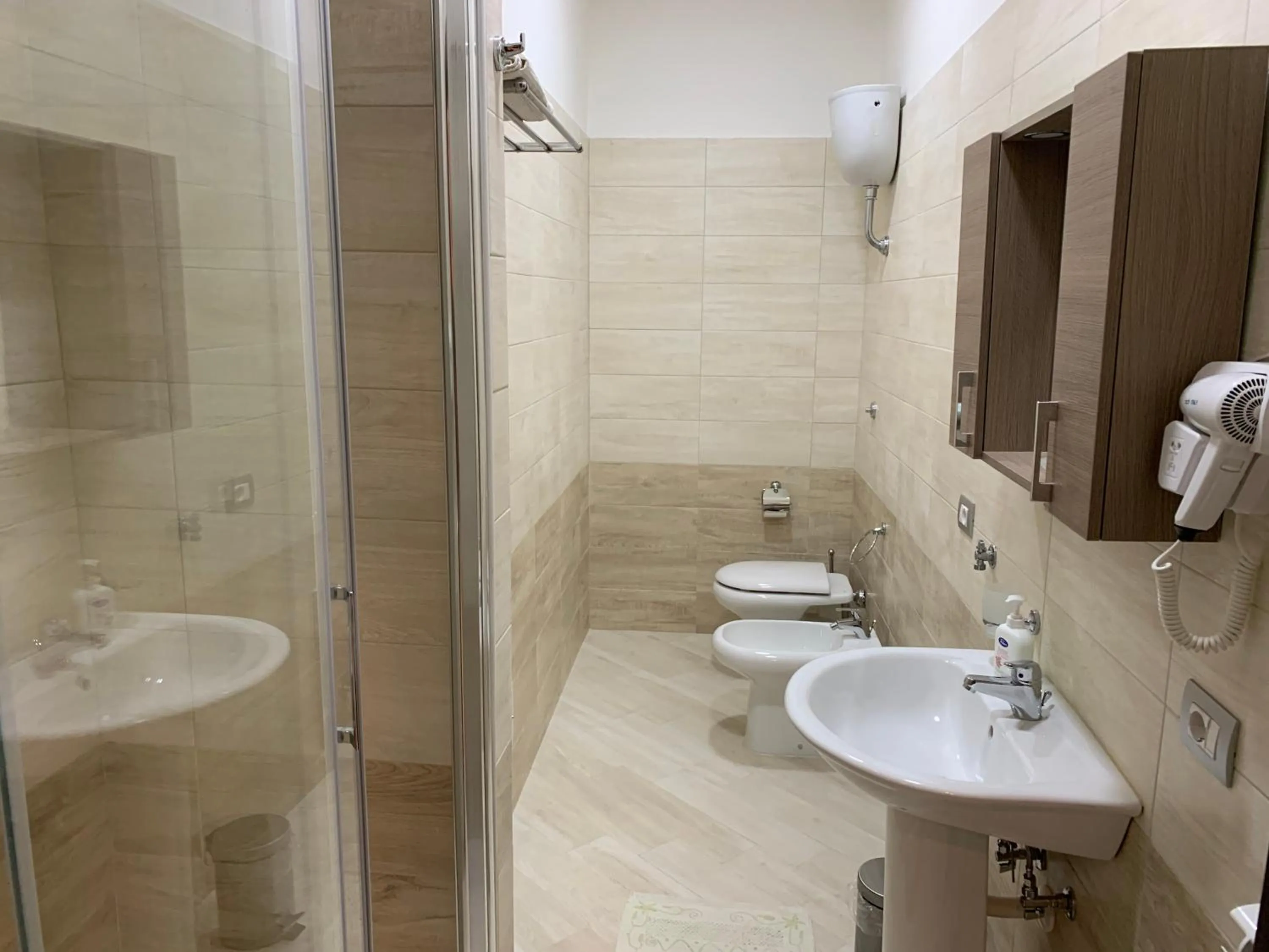 Bathroom in Masseria Moriello - lago di Telese