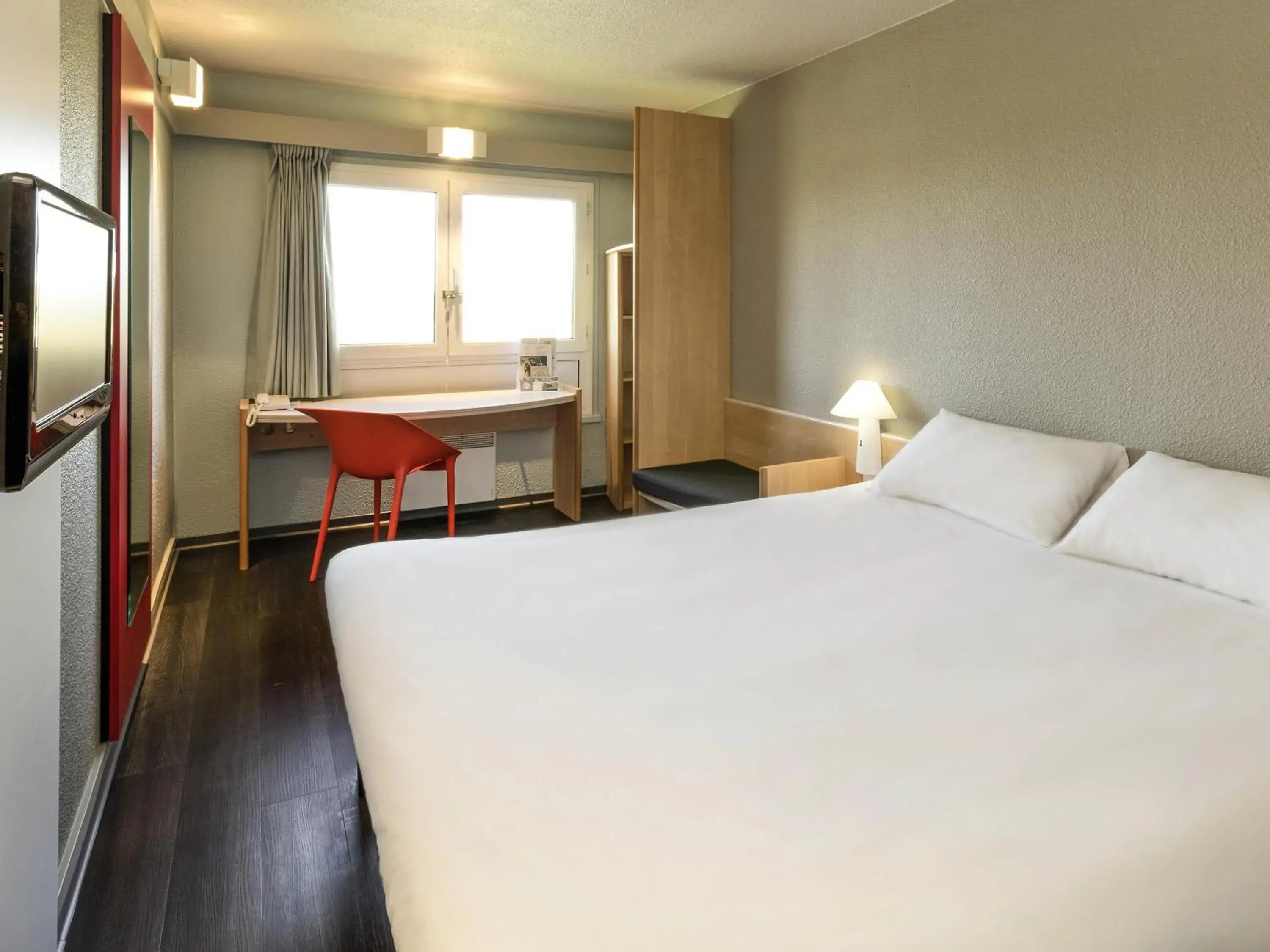 Standard Double Room in ibis Saint Dizier Standard Double Room in ibis Saint Dizier