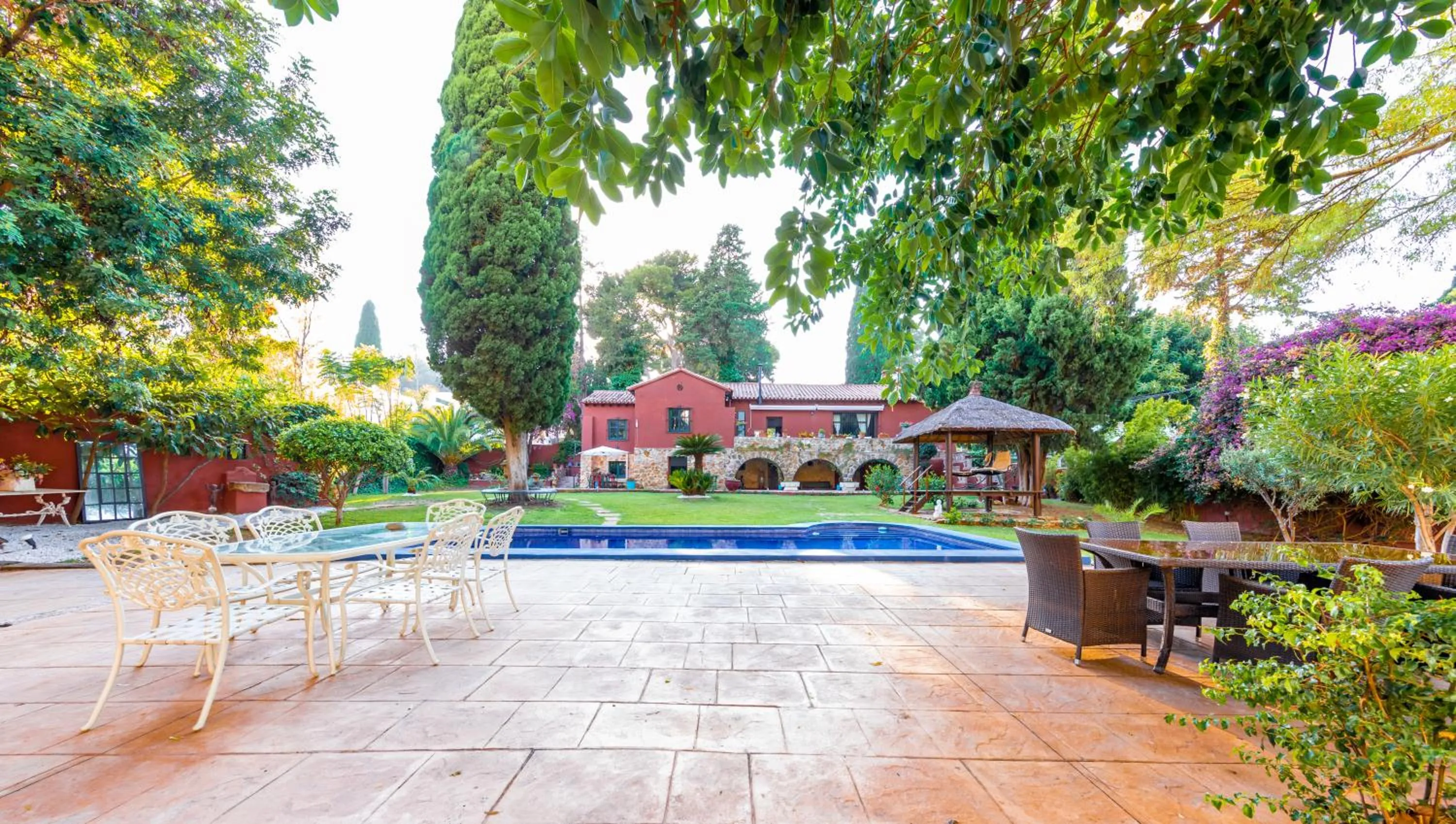 Property building in Casa Paraíso Boutique B&B