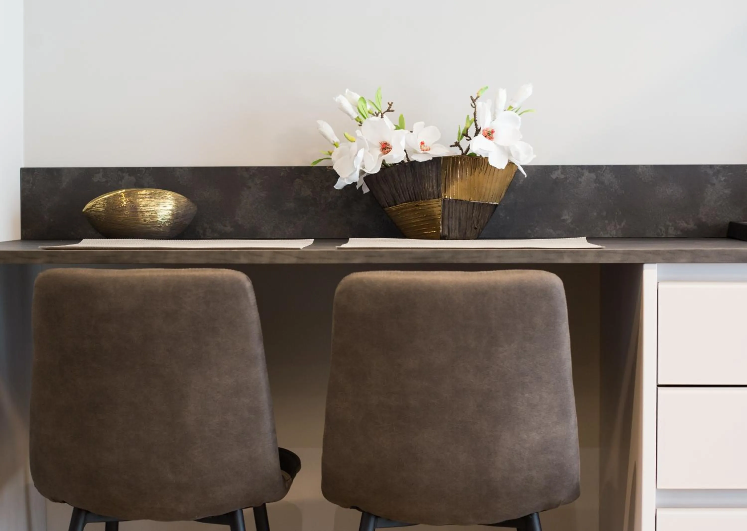 Dining area in The Victoria Lefkada