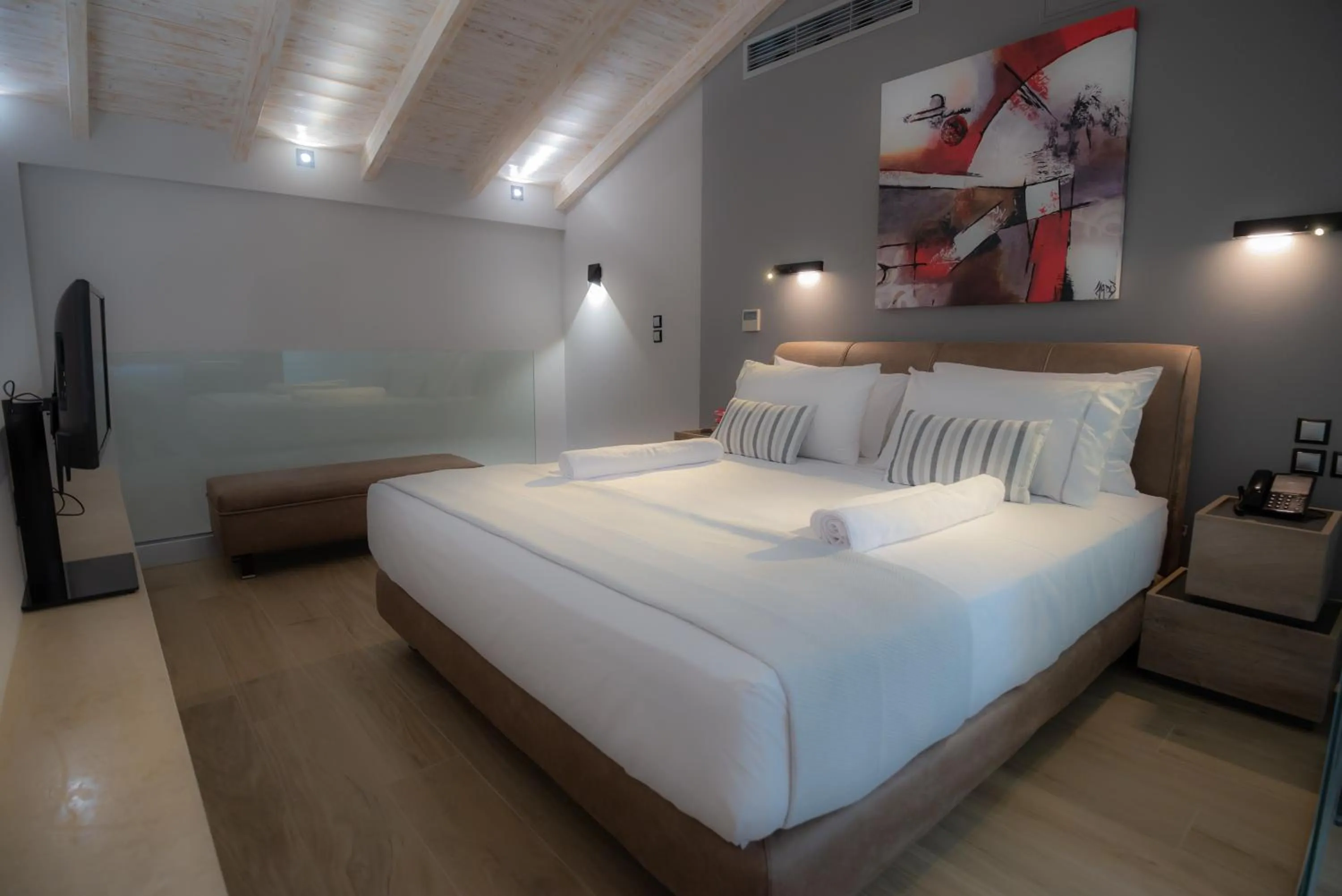 Bedroom, Bed in The Victoria Lefkada