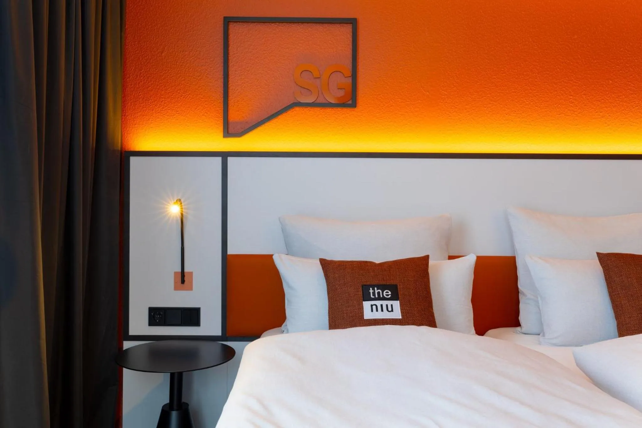 Photo of the whole room, Bed in Holiday Inn - the niu, Blade Solingen by IHG