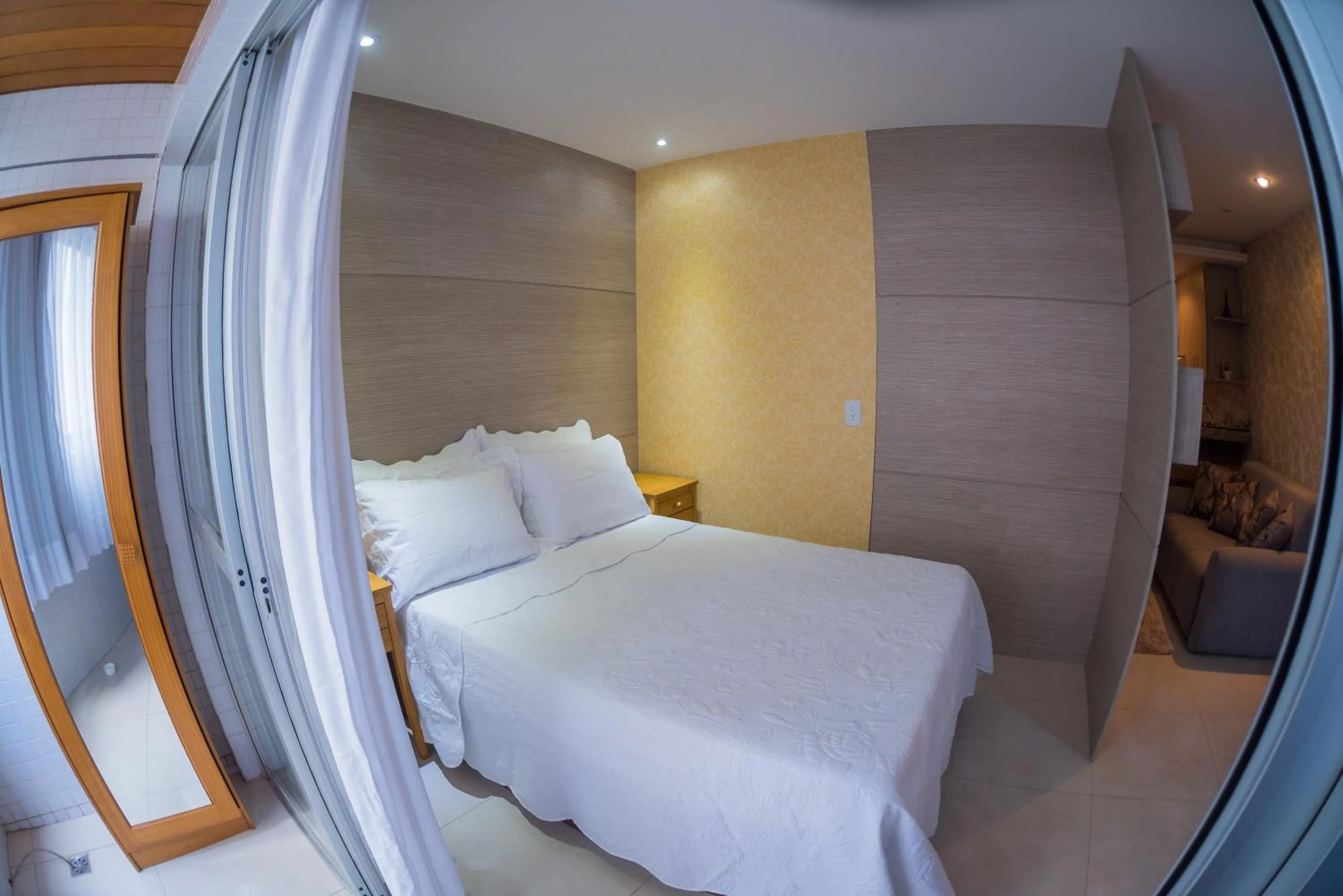 Photo of the whole room, Bed in Studio Areia Preta