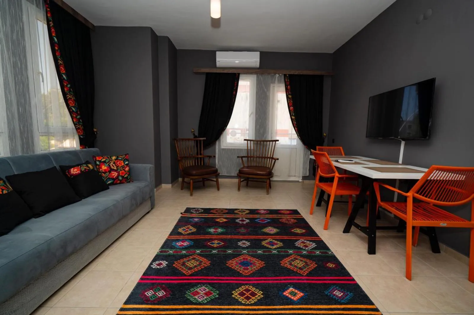 Communal lounge/ TV room, Seating Area in ESQUIRE HOTELS and LOUNGES