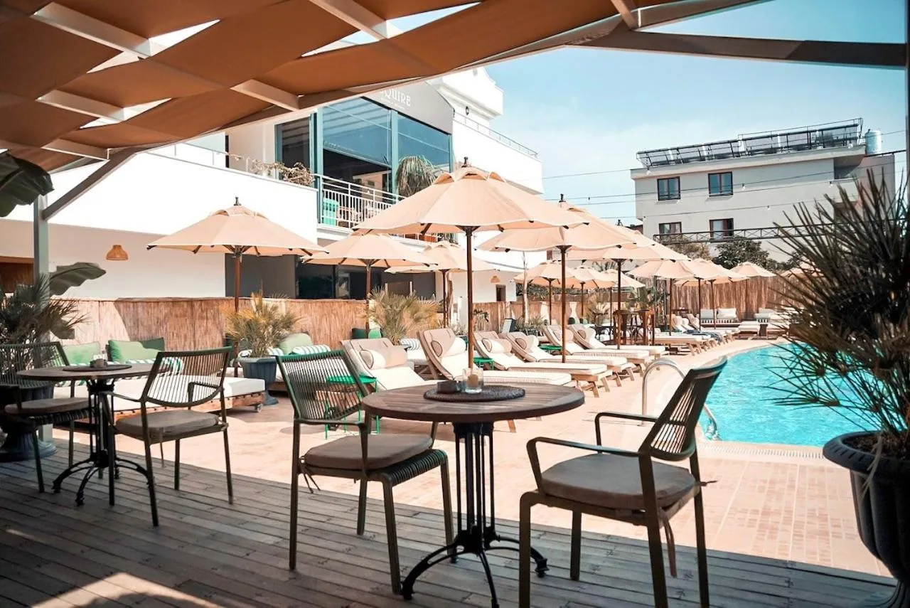 Lounge or bar, Restaurant/Places to Eat in ESQUIRE HOTELS and LOUNGES