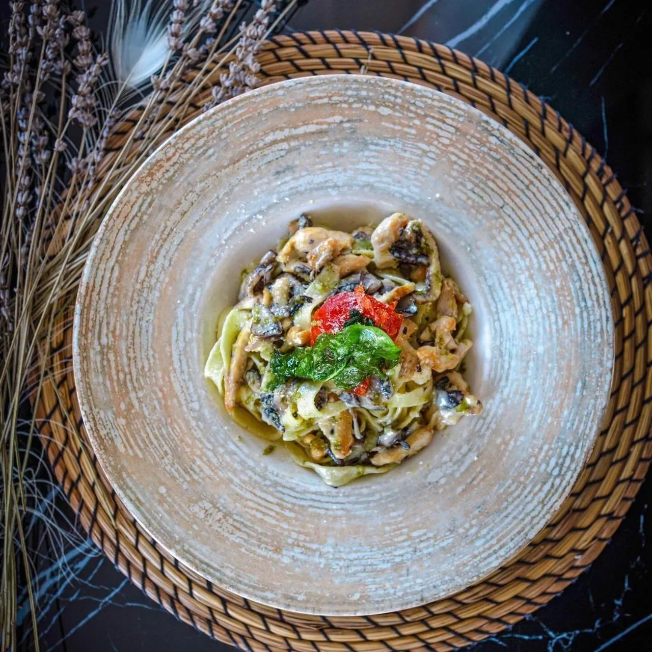 Restaurant/places to eat, Food in ESQUIRE HOTELS and LOUNGES