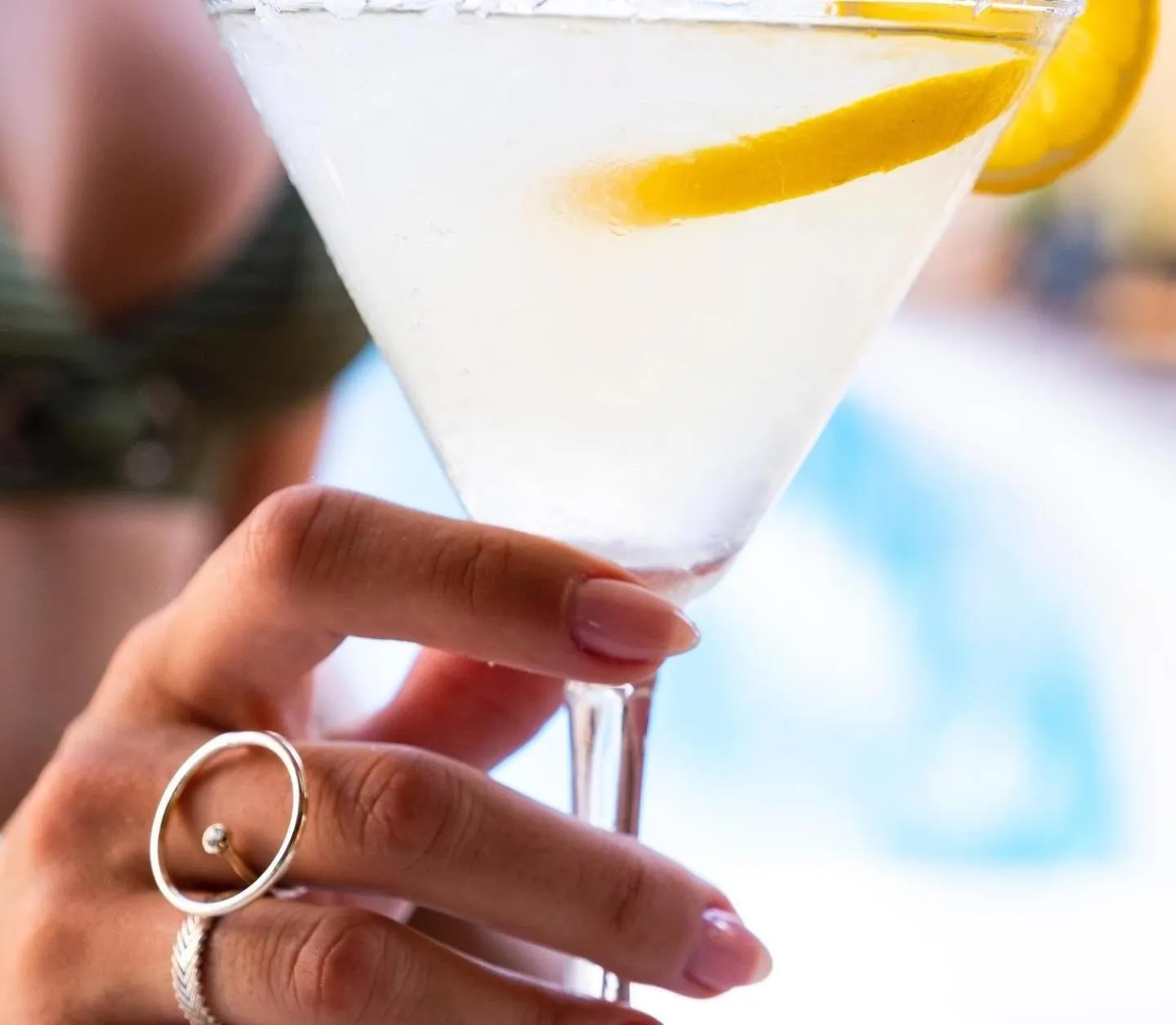 Restaurant/places to eat, Drinks in ESQUIRE HOTELS and LOUNGES