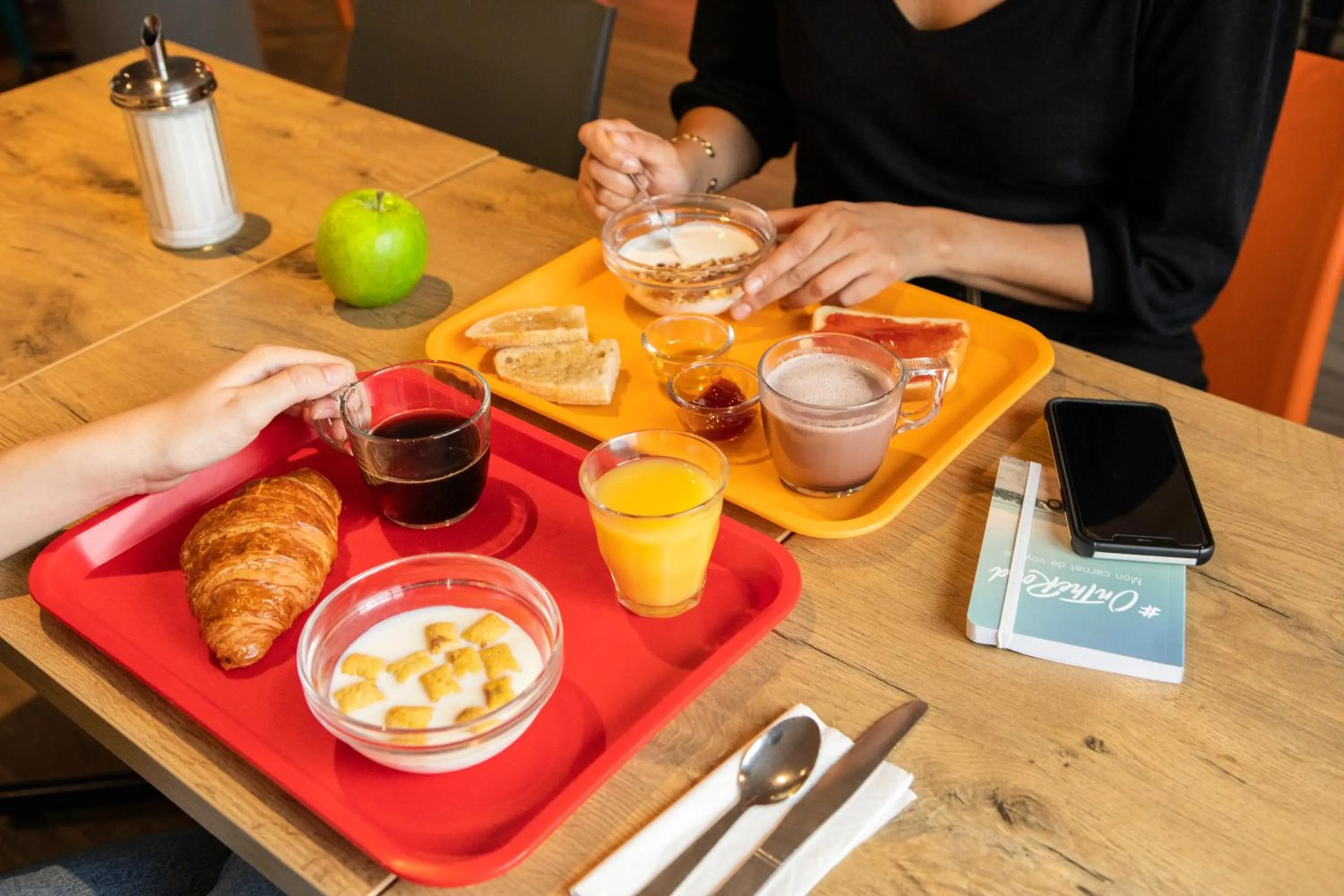 Breakfast in hotelF1 Chilly Mazarin les Champarts