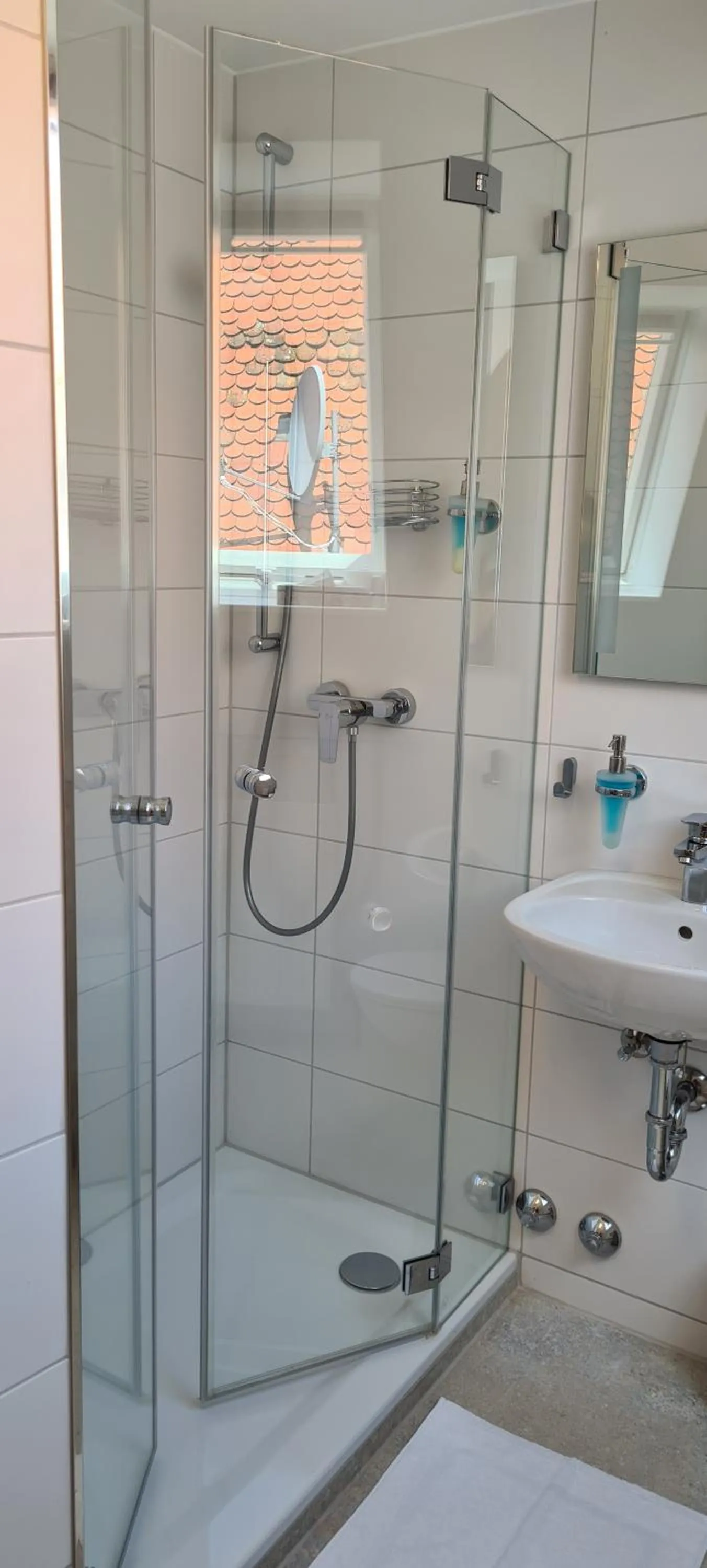 Bathroom in Hotel Garni "Am Ellinger Tor"