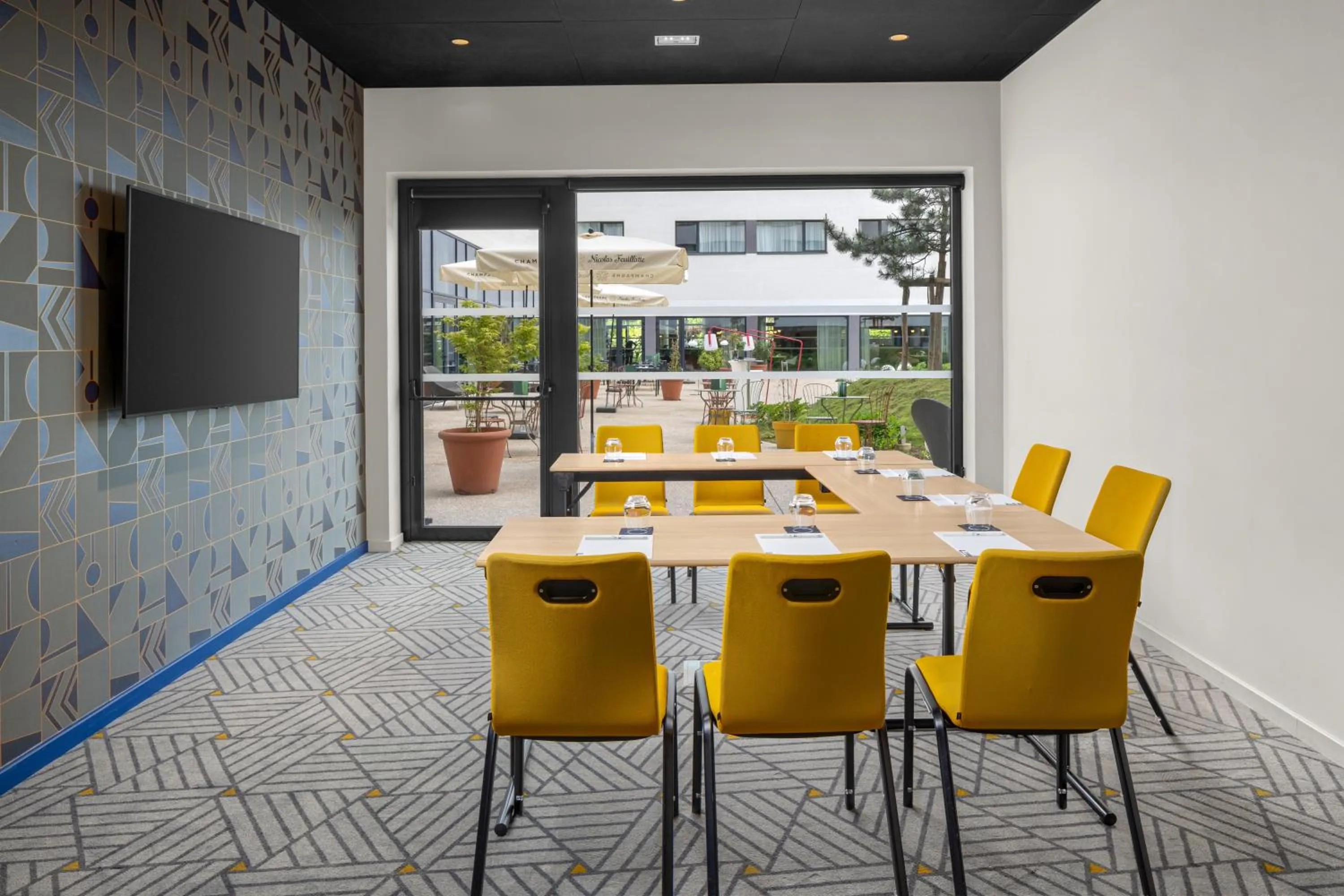 Meeting/conference room in Hyatt House Paris Charles de Gaulle Airport