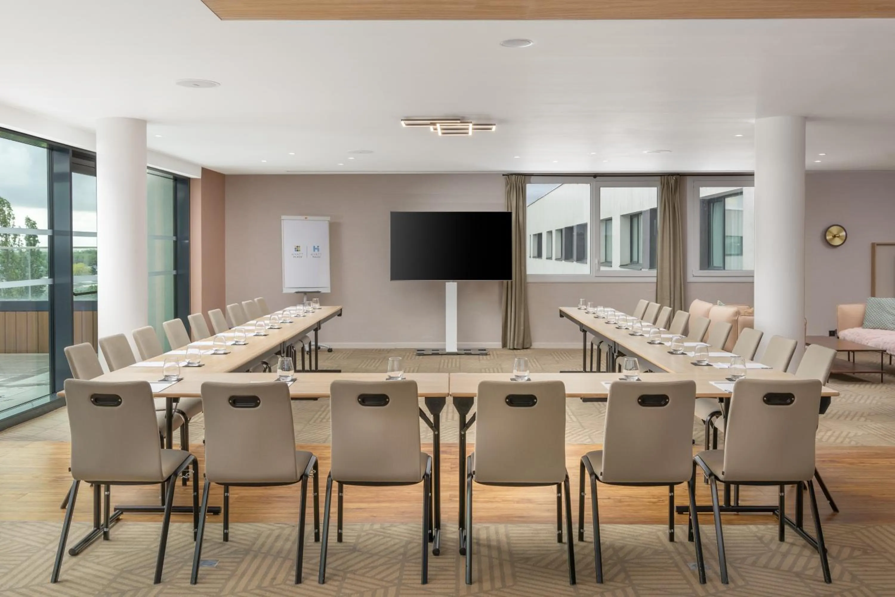 Meeting/conference room in Hyatt House Paris Charles de Gaulle Airport