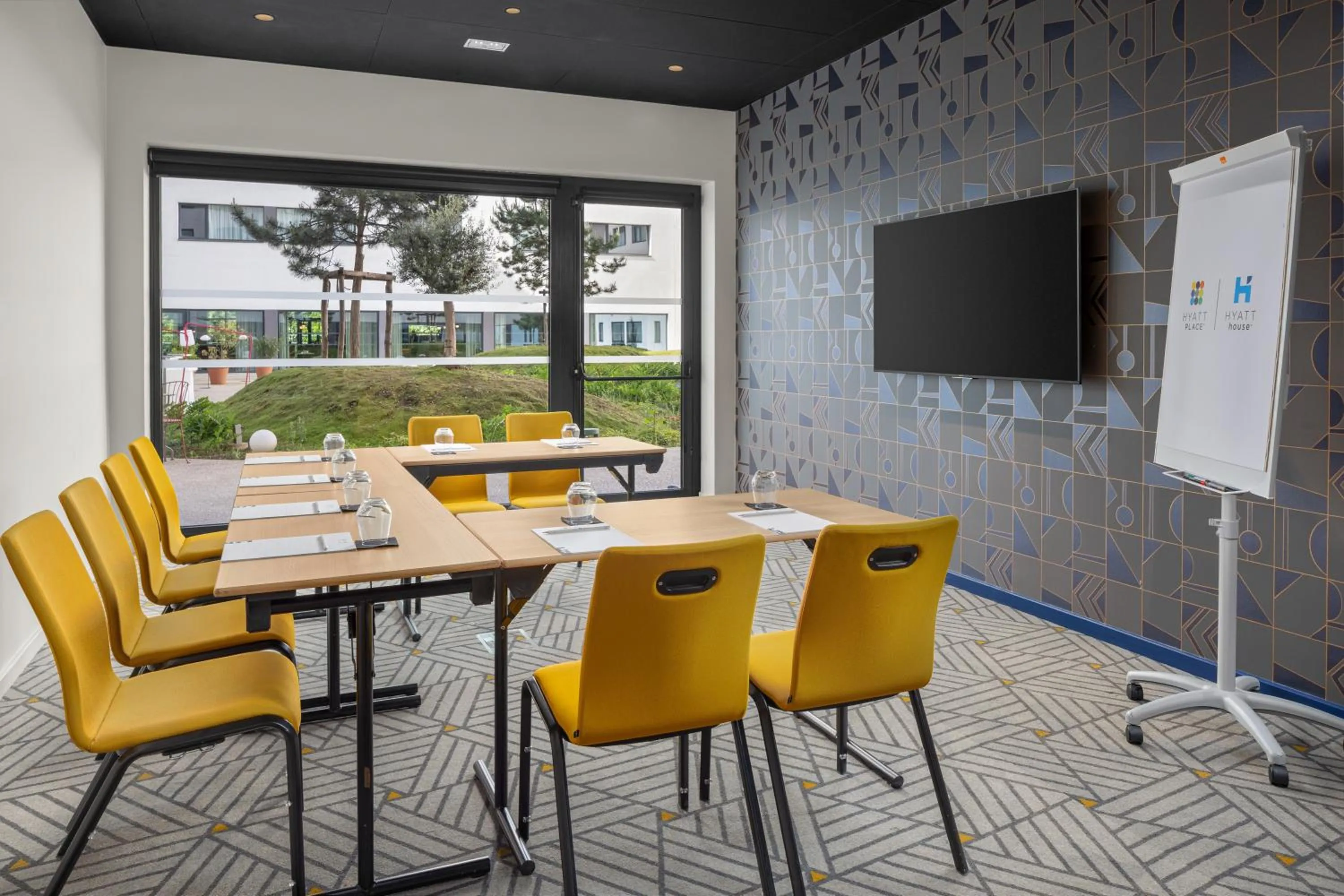 Meeting/conference room in Hyatt House Paris Charles de Gaulle Airport