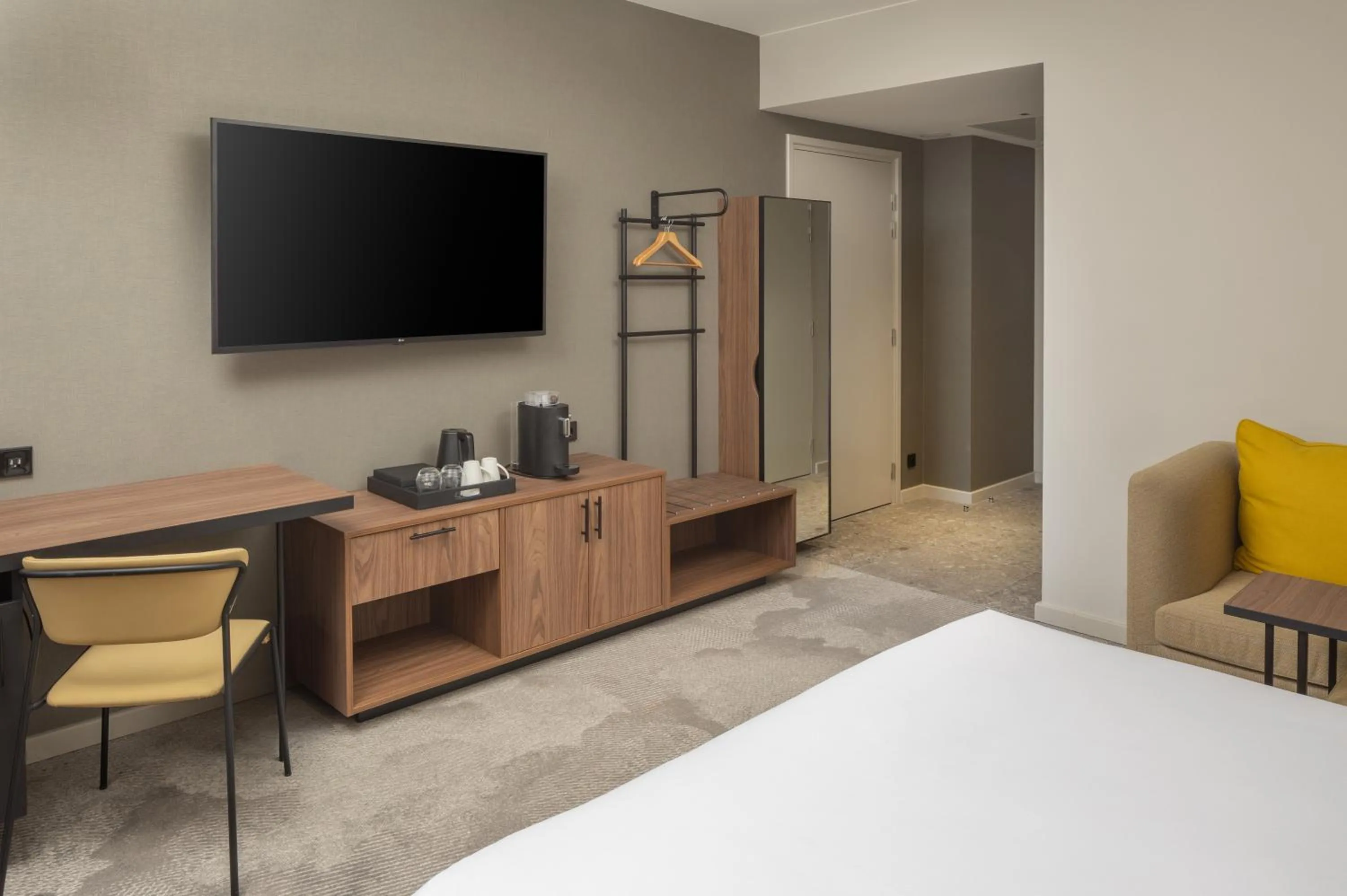 Bedroom, Bed in Hyatt Place Paris Charles de Gaulle Airport