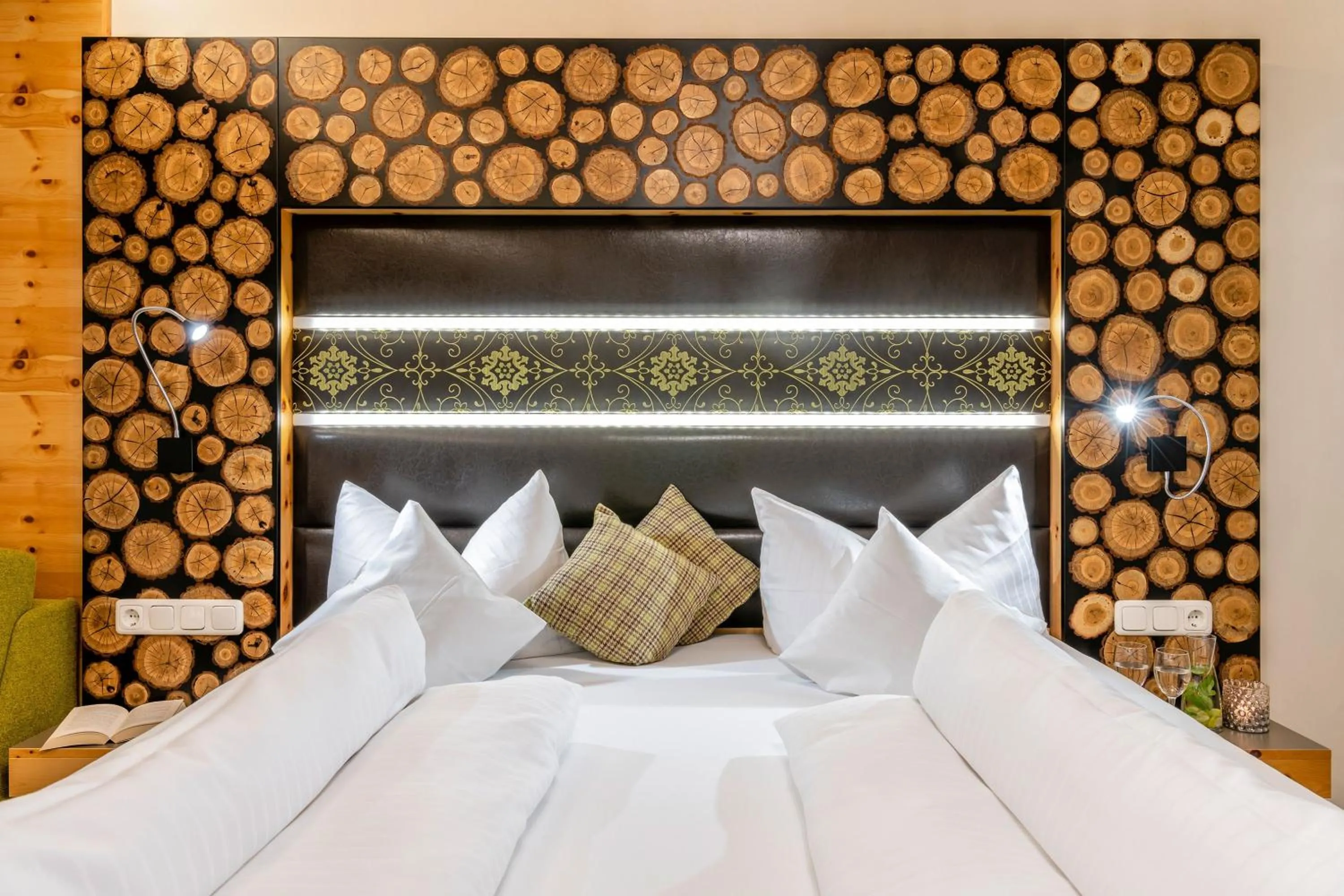 Photo of the whole room, Bed in Das Stemp Wellnessresort 4 Sterne Superior