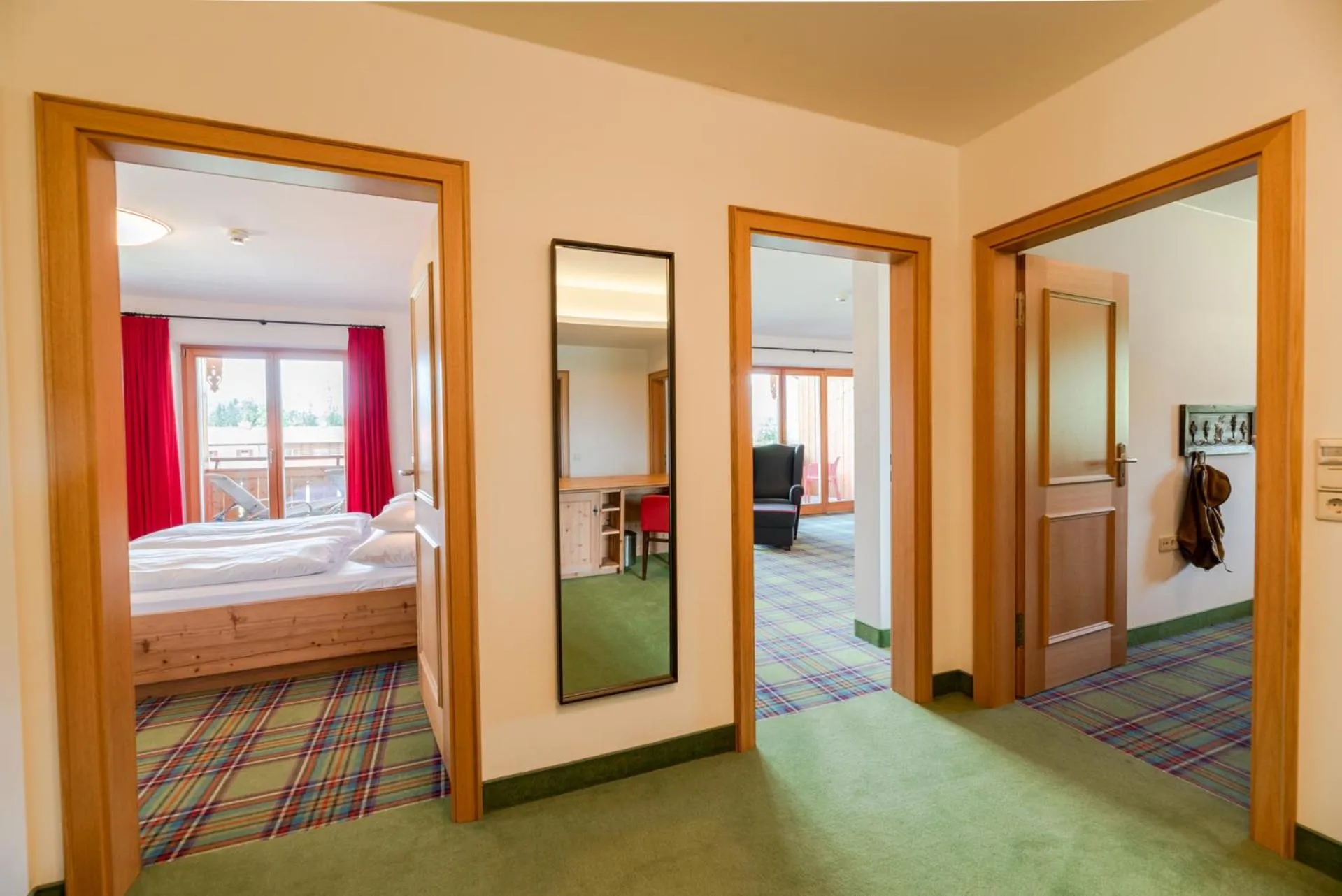 Photo of the whole room, Bed in Relais & Châteaux Gut Steinbach Hotel Chalets SPA